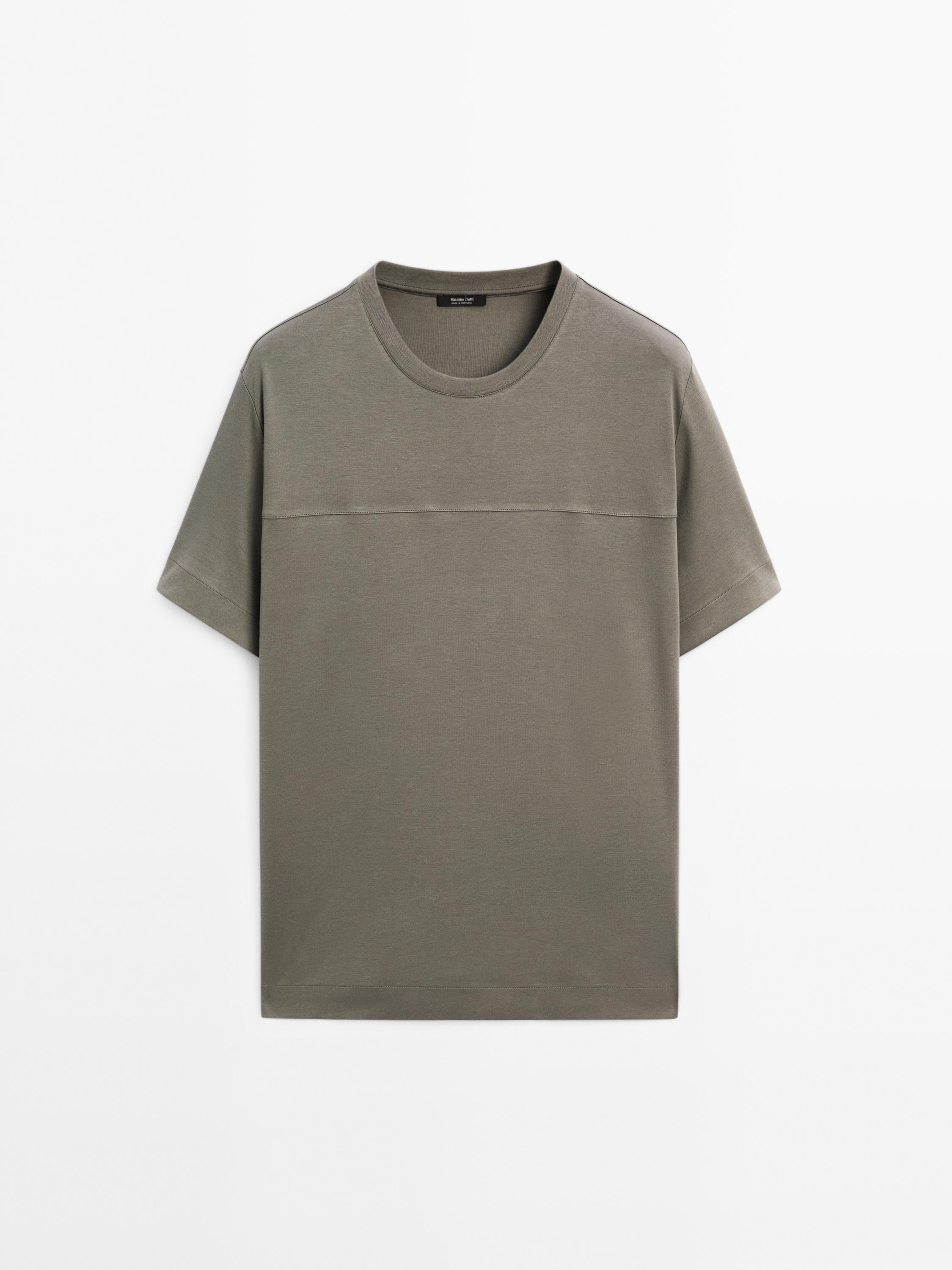 100% cotton T-shirt with seam detail