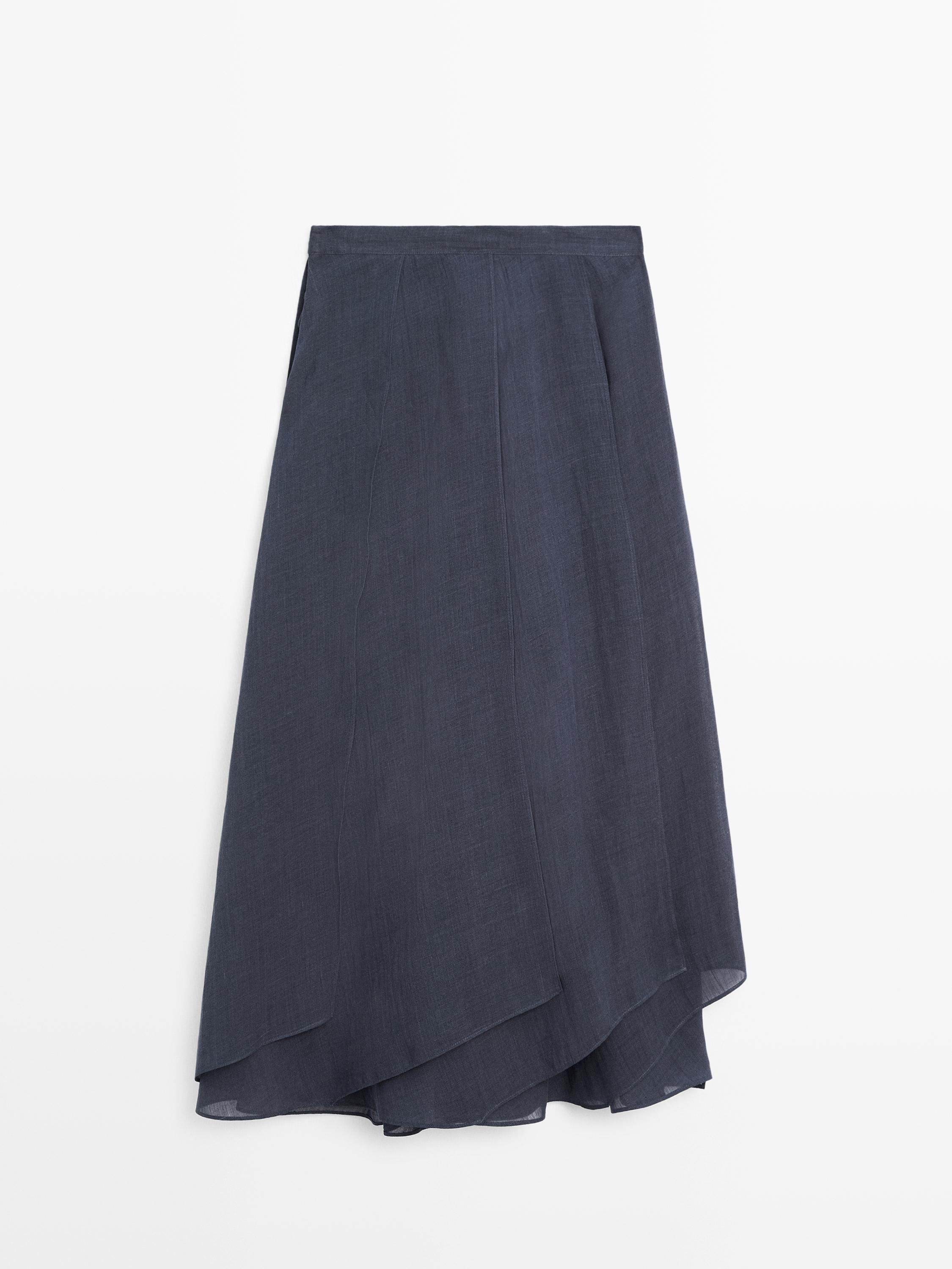 Long flowing skirt with ruffles