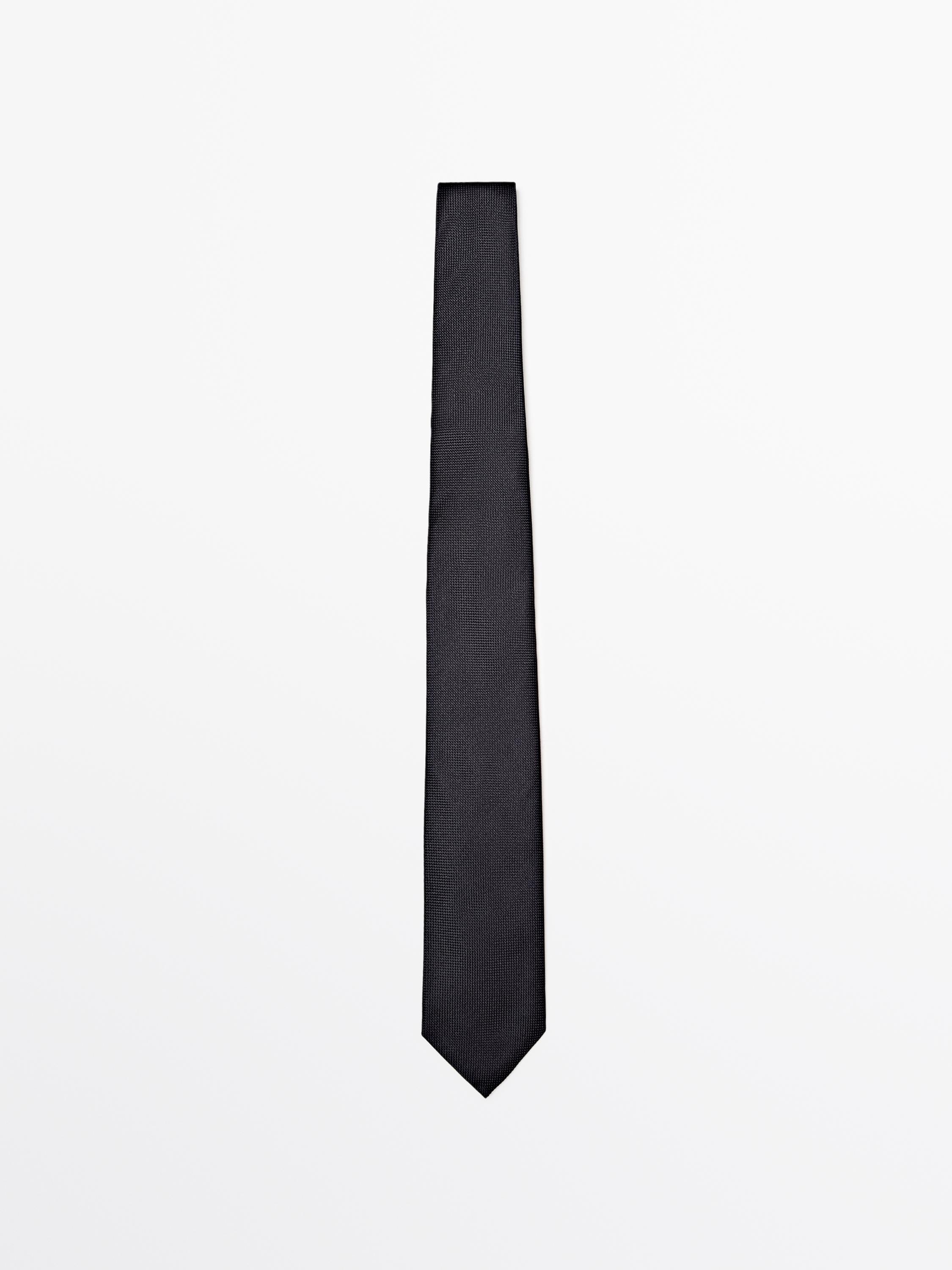 100% mulberry silk tie