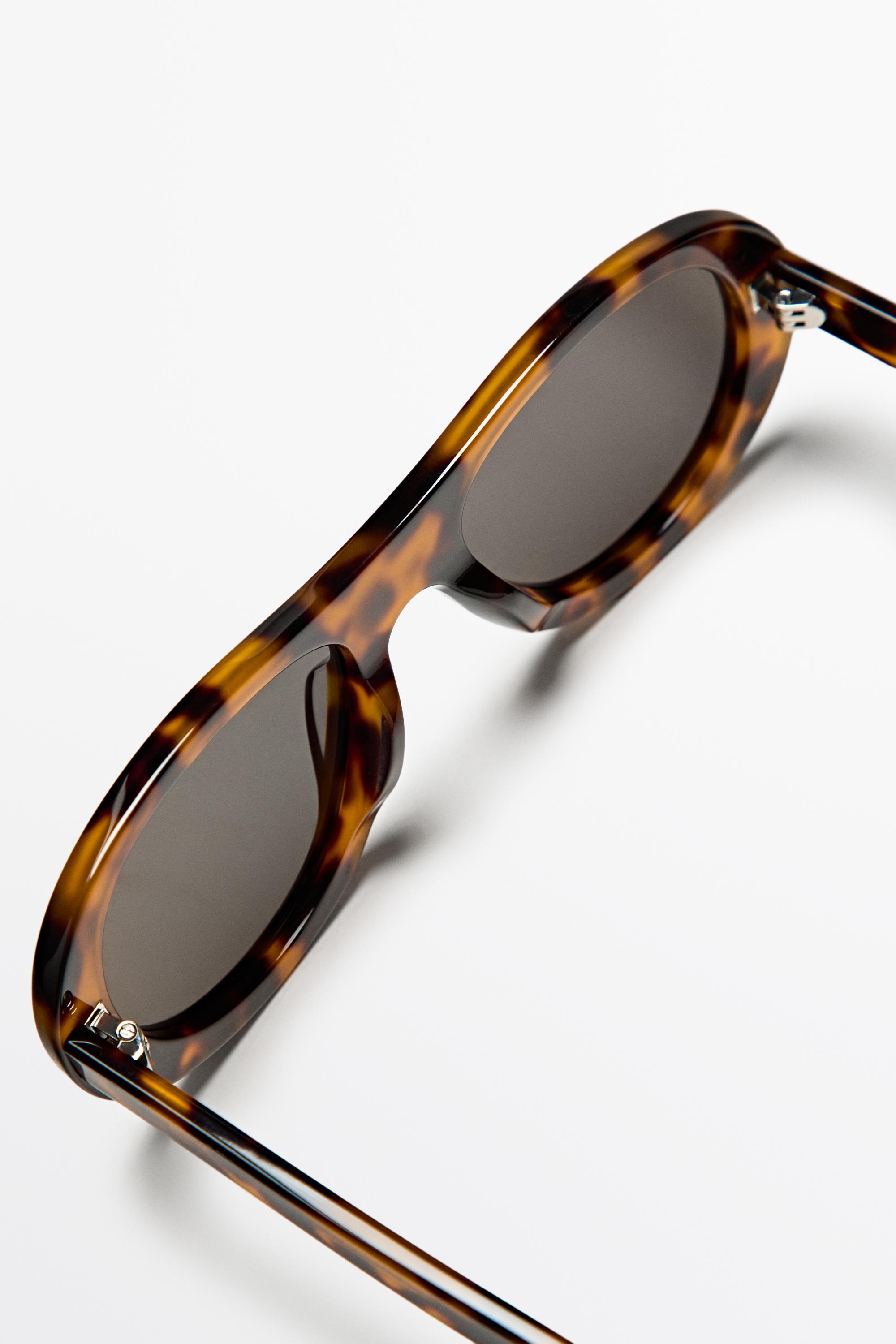 Ovale Sonnenbrille