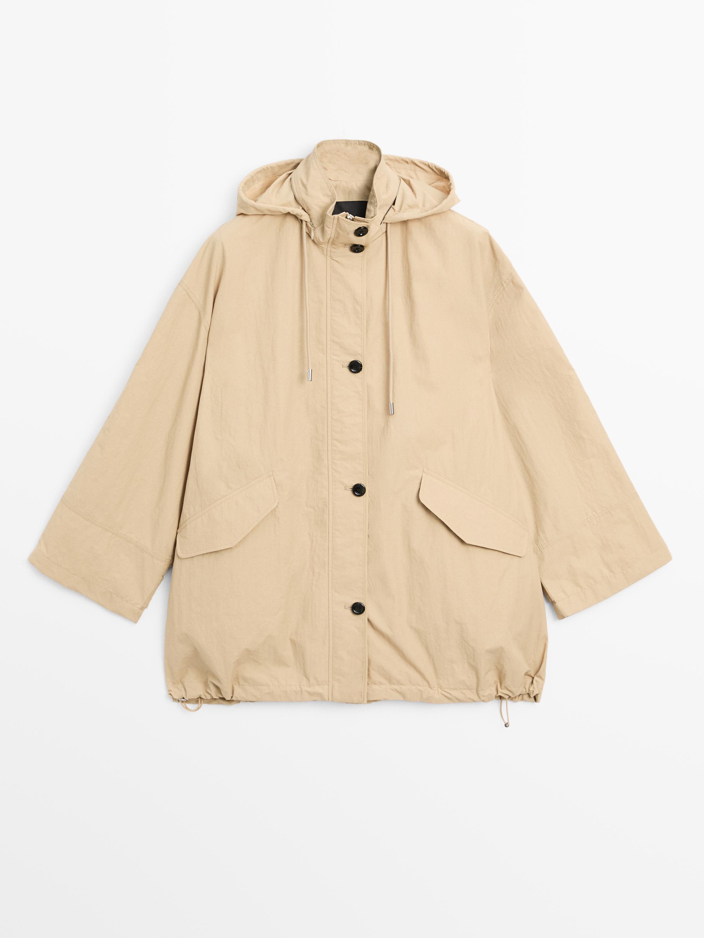Puffy parka with hood detail