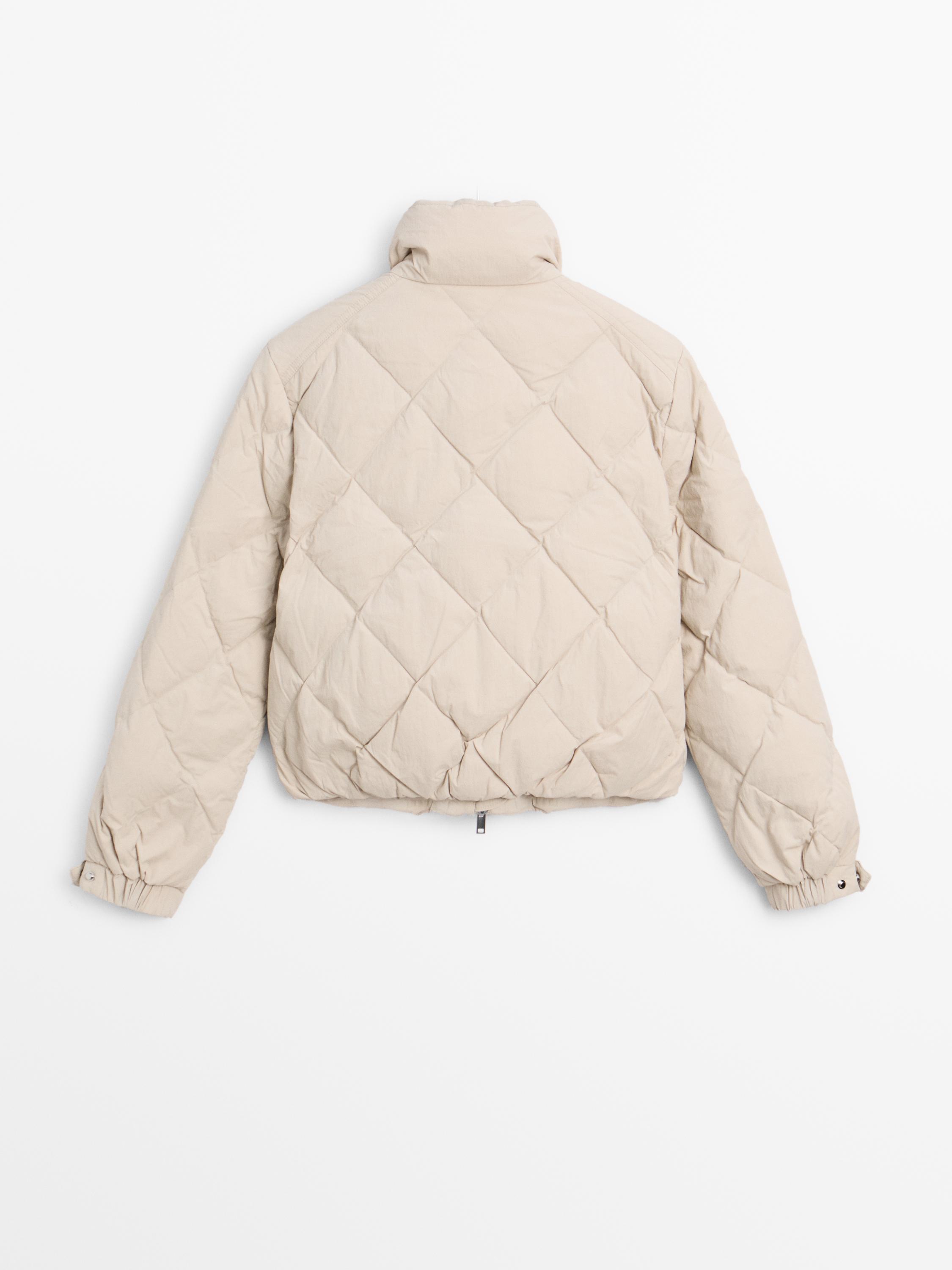 Short puffer jacket