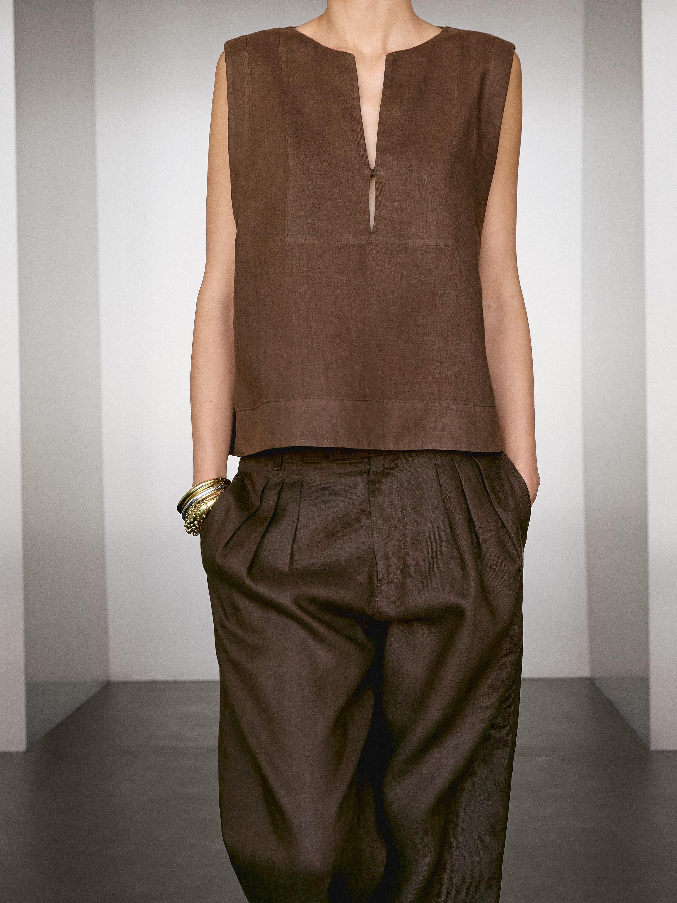 100% linen blouse with seam details