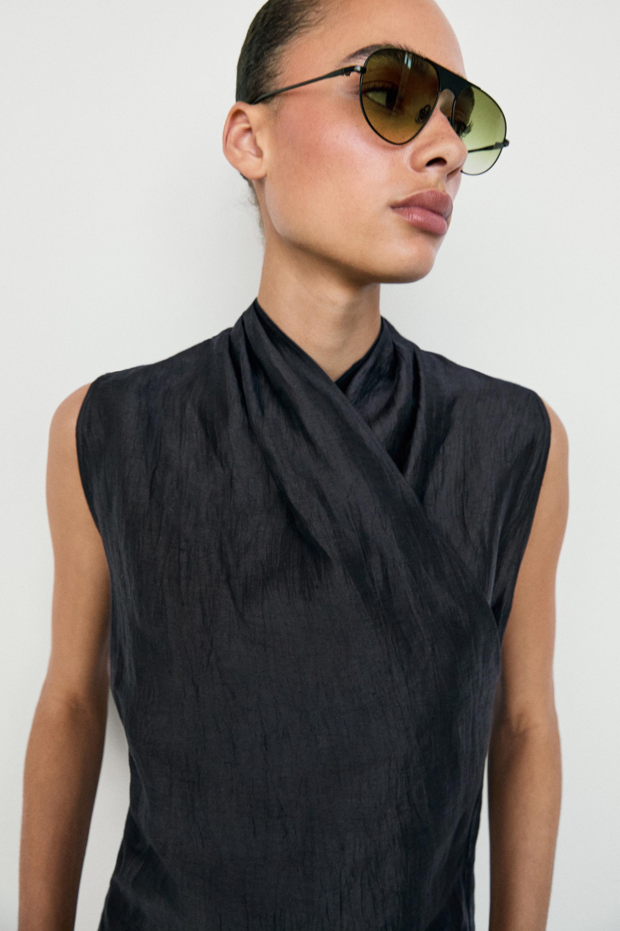 Linen blend sleeveless crossover top — NAVY BLUE