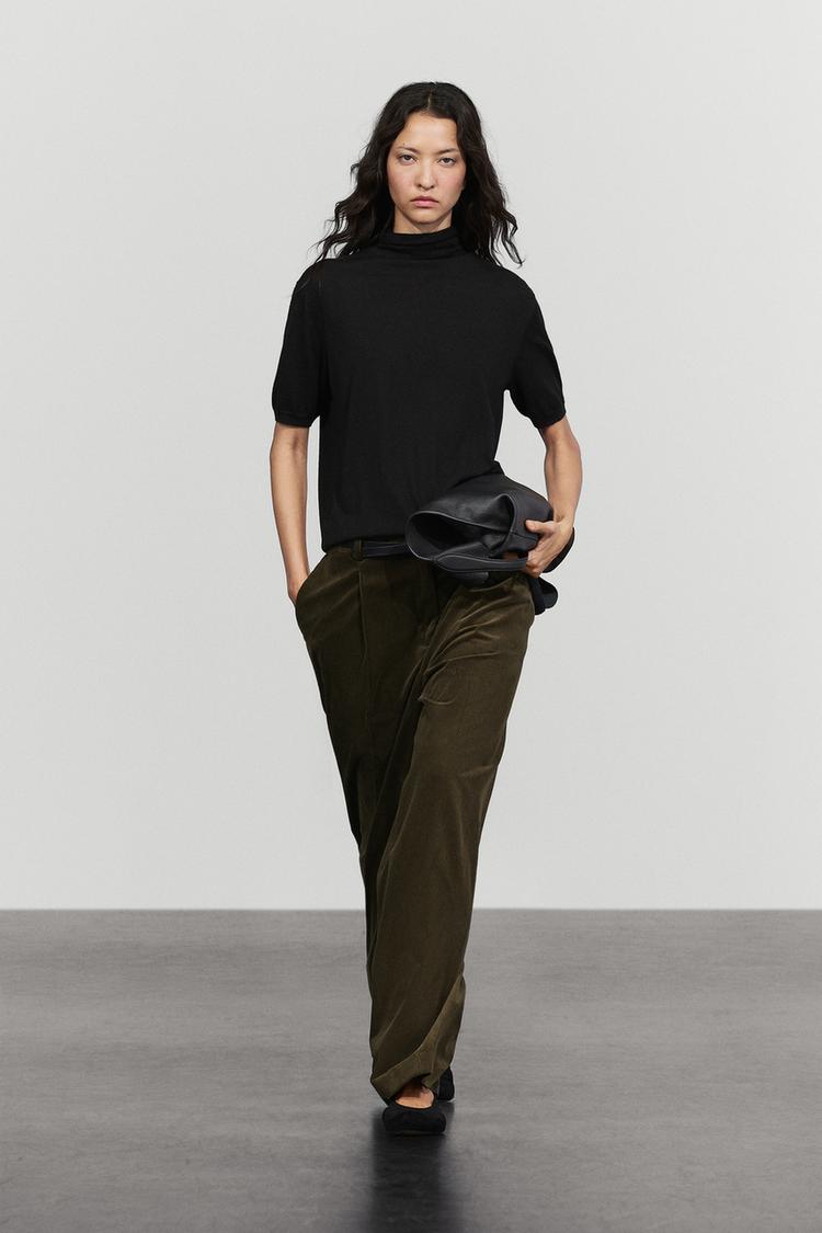 Wool blend turtleneck knit sweater — BLACK