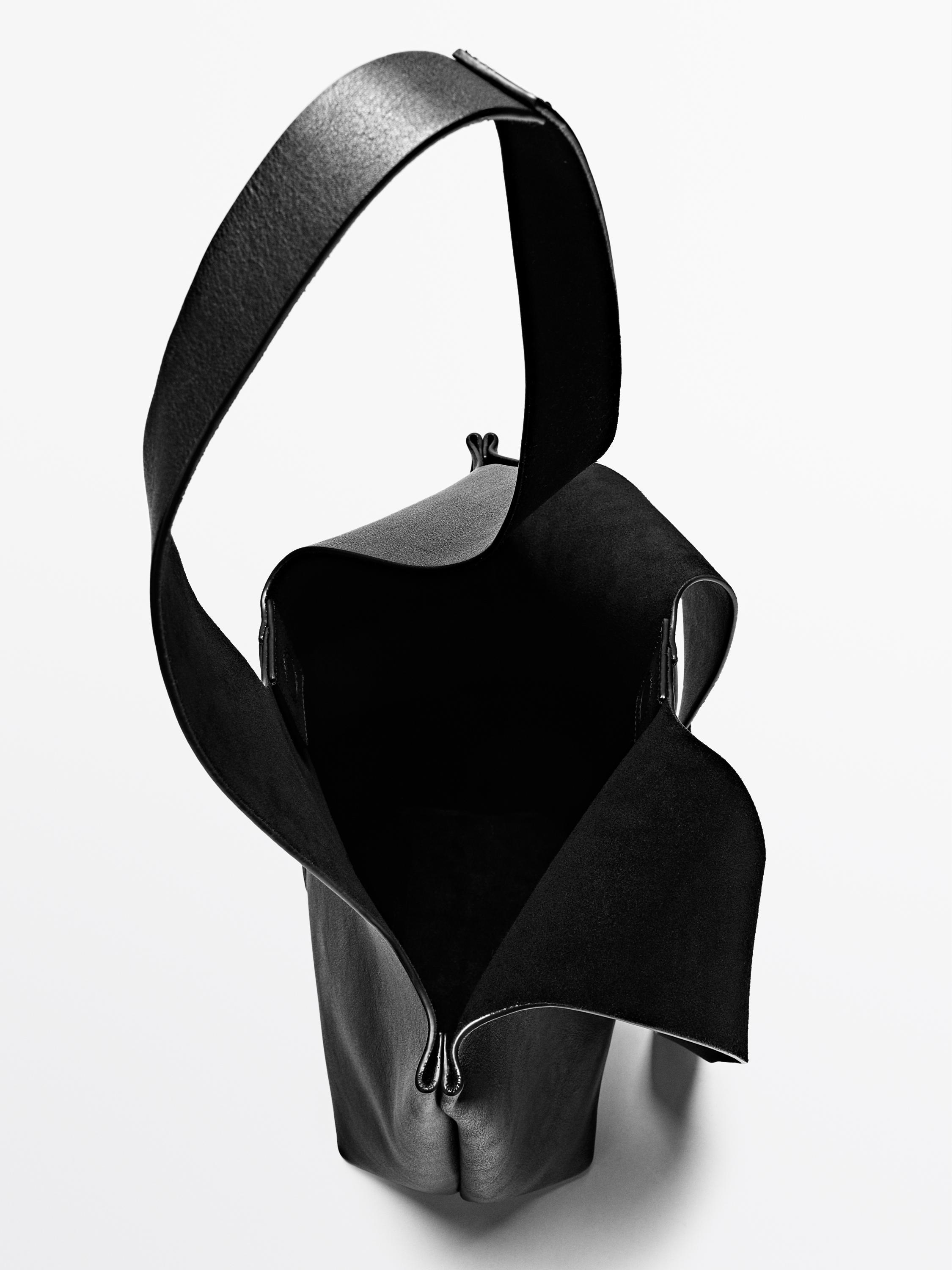 Nappa leather tote bag — BLACK