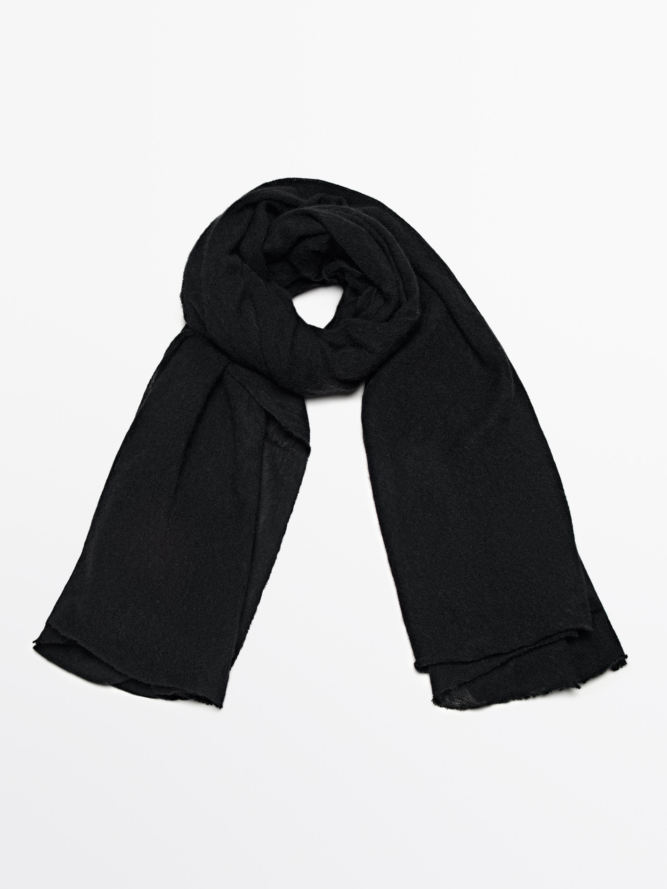 100% cashmere scarf with melange detail