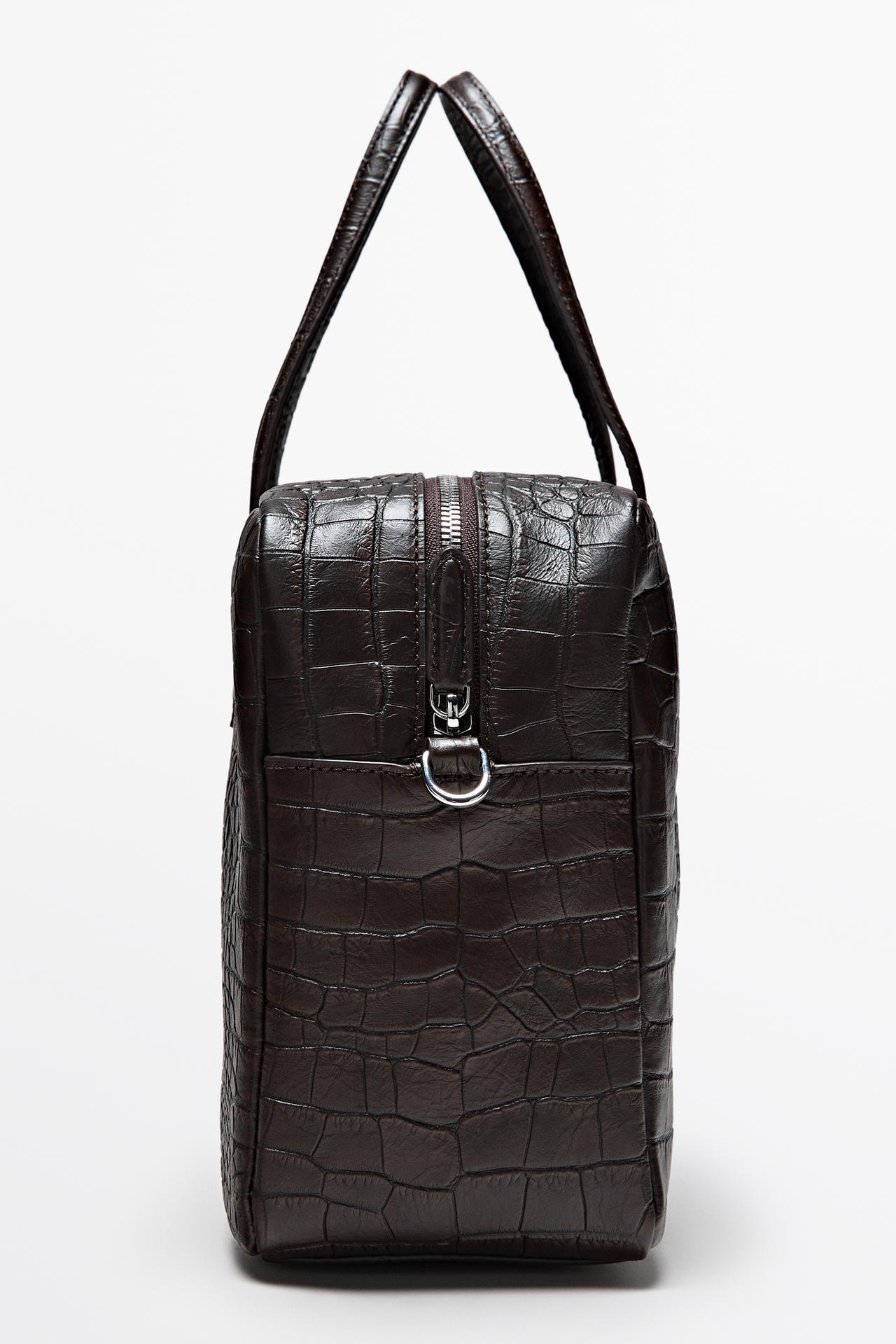 Medium leather textured duffle bag — BROWN
