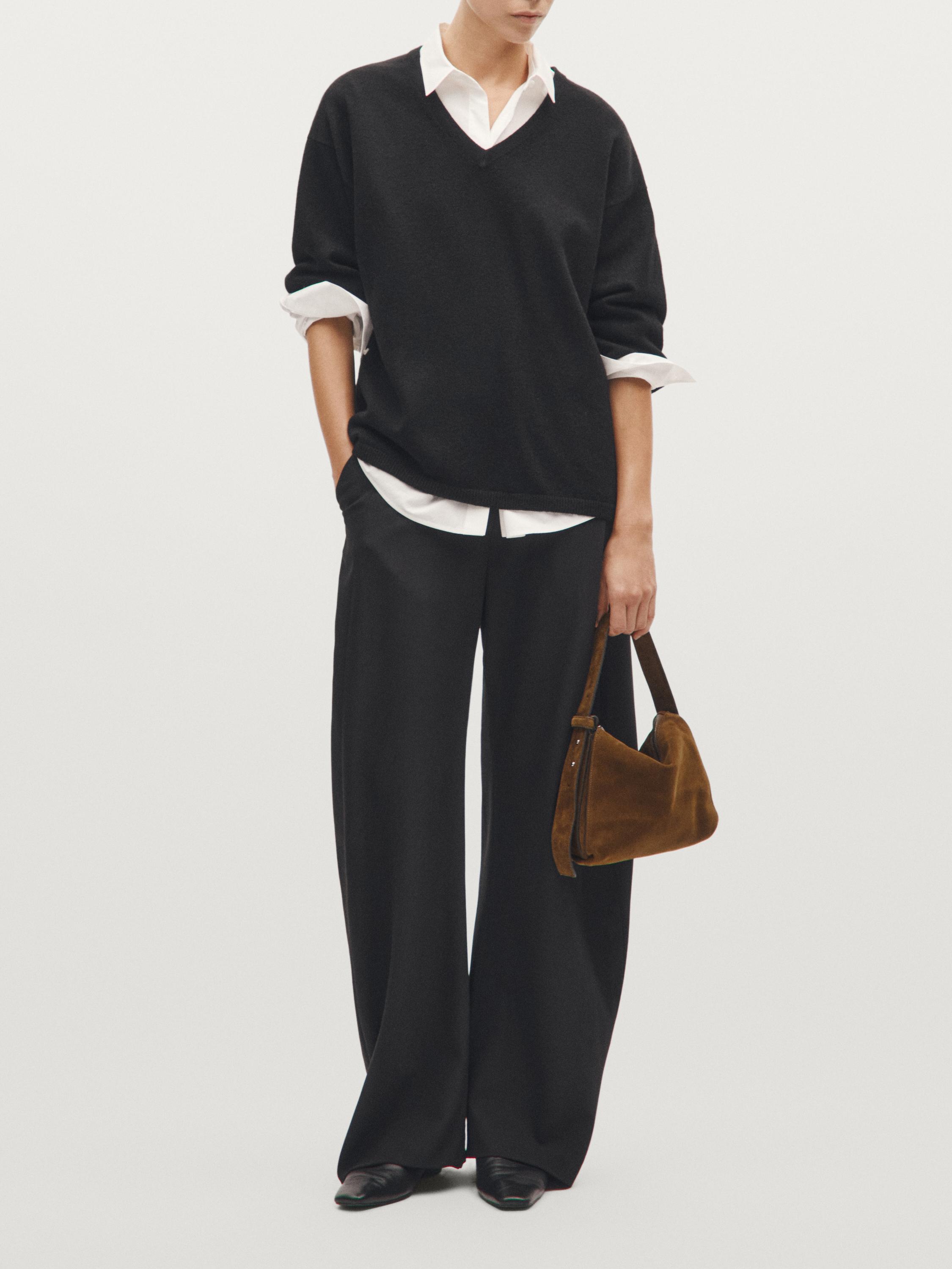 Маленькая сумка через плечо из замши