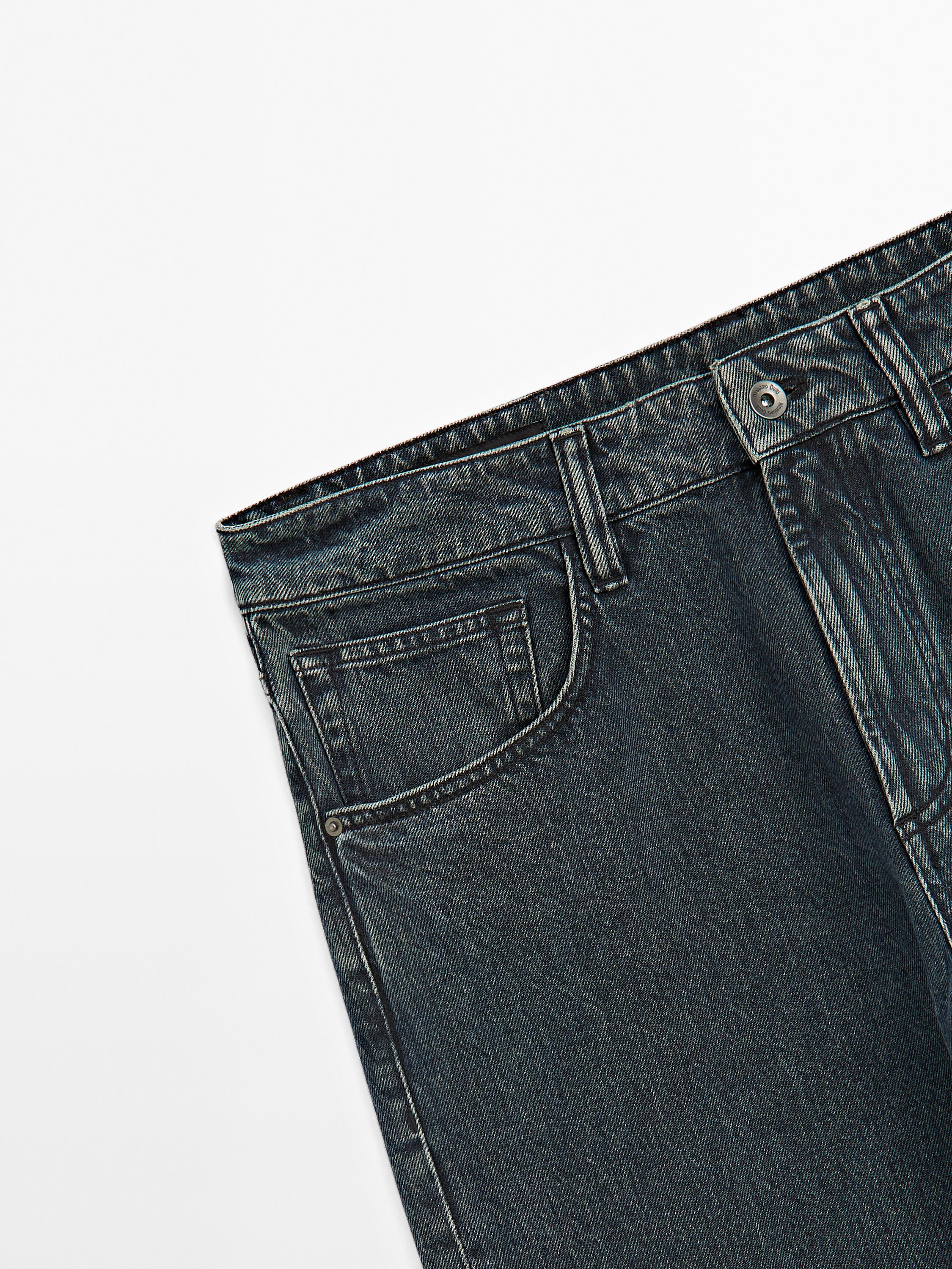 Wide-leg jeans