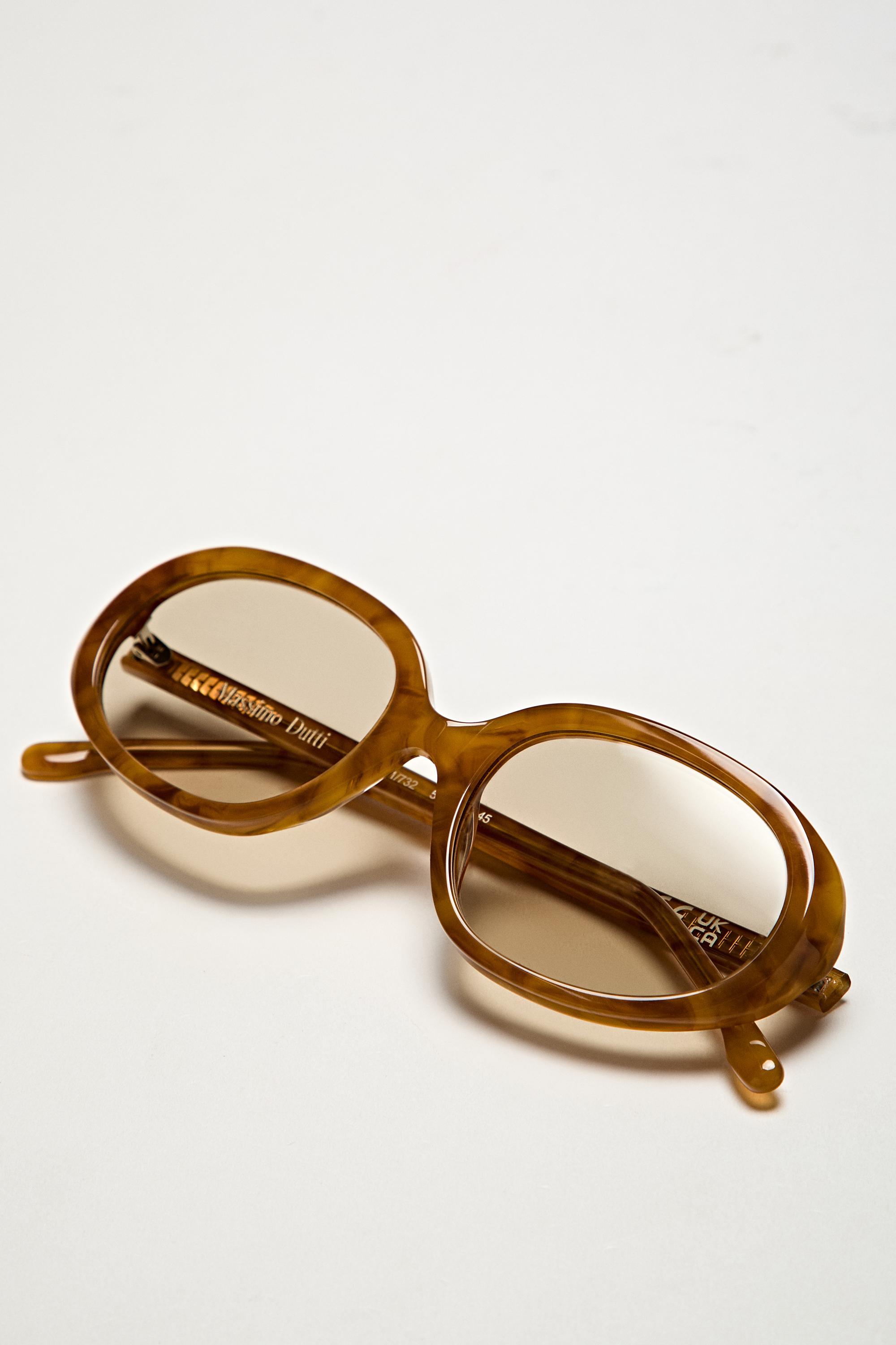 Oval sunglasses — Caramel