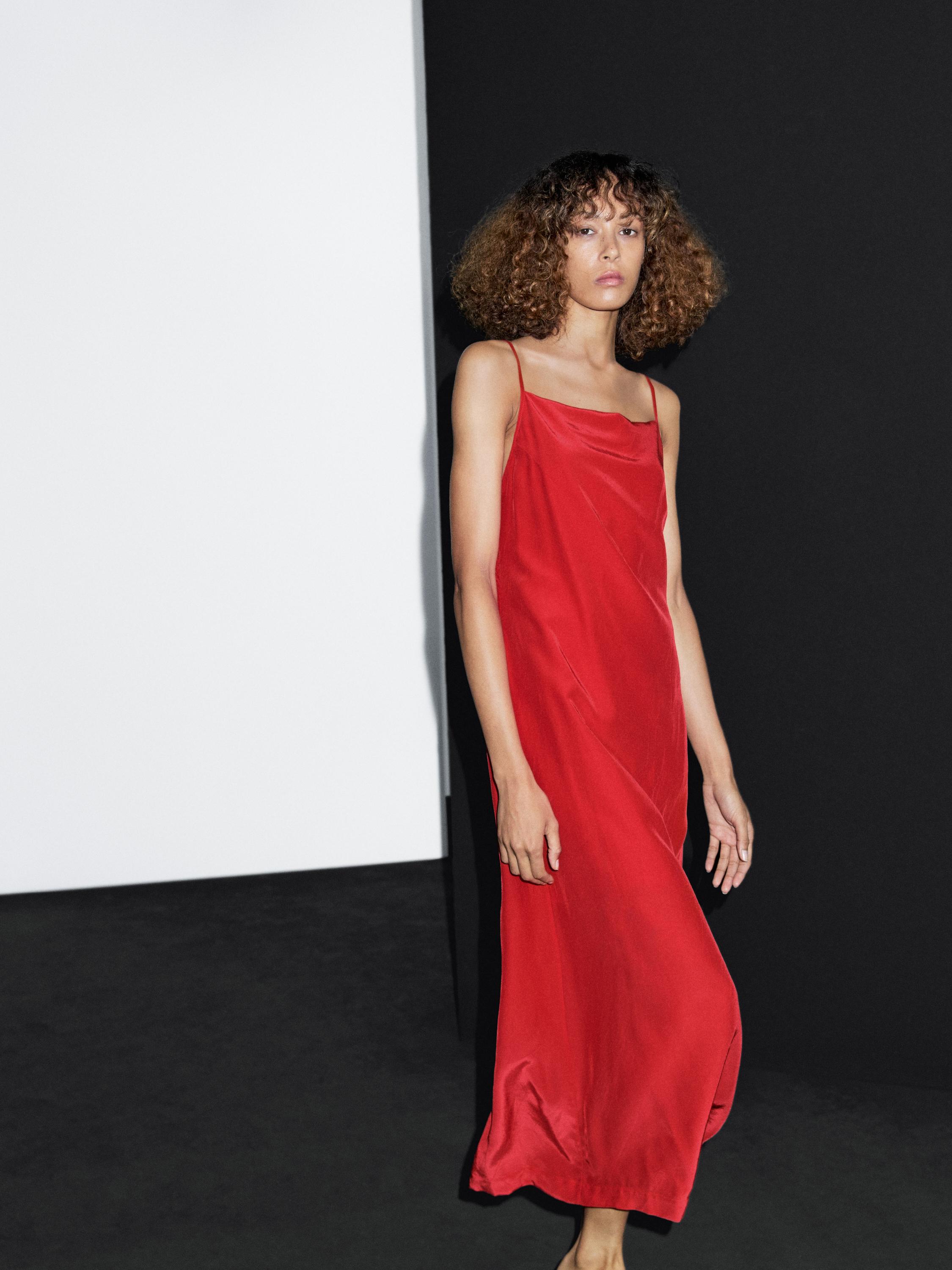 Midi dress with a straight neckline