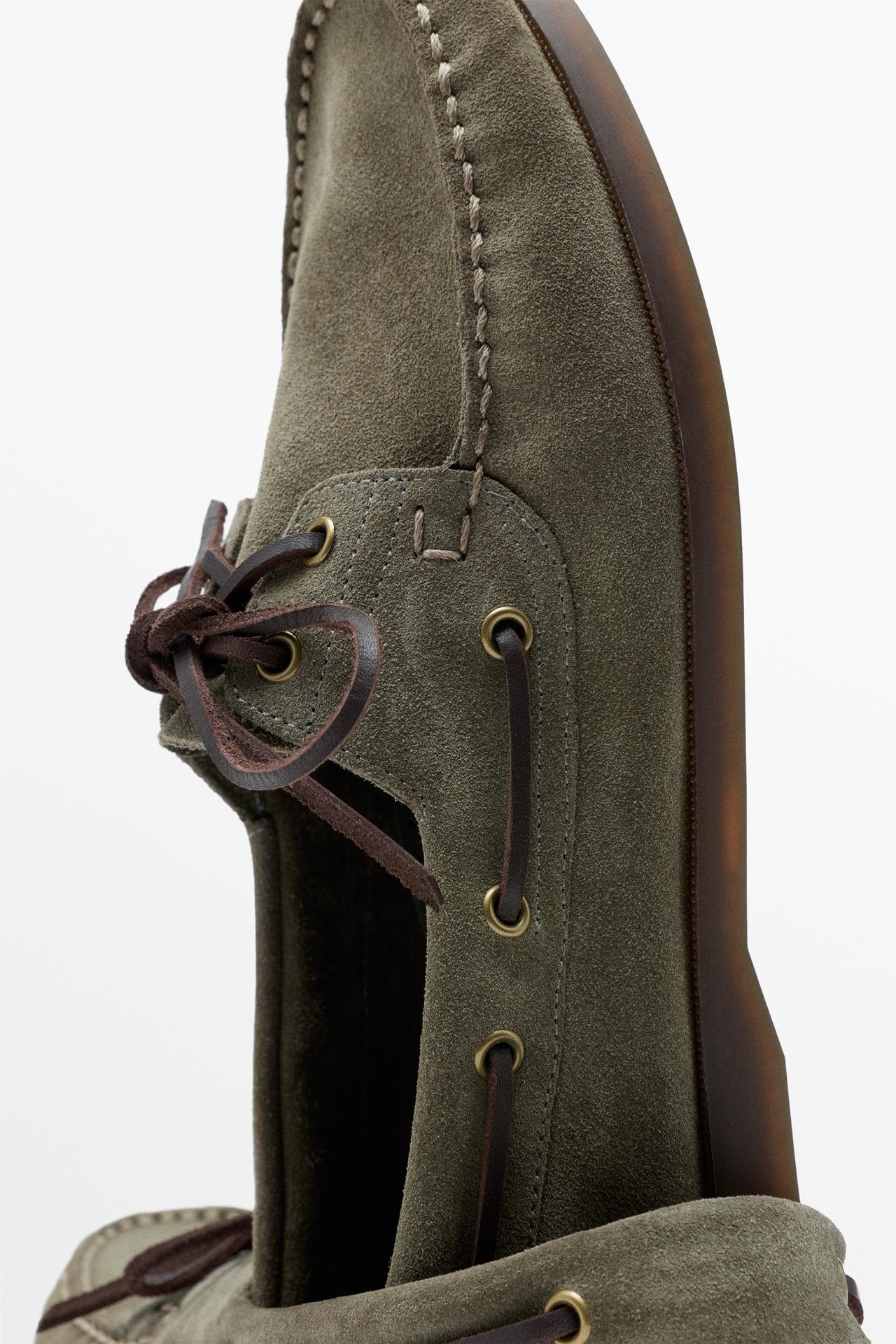 Leather boat shoe — BOTTLE