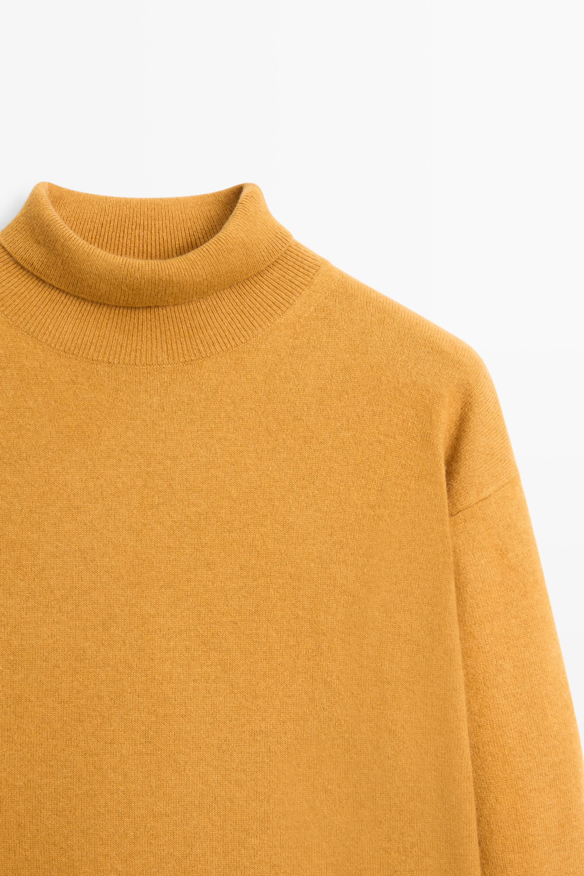 100% cashmere high neck knit sweater - thumbnail 10