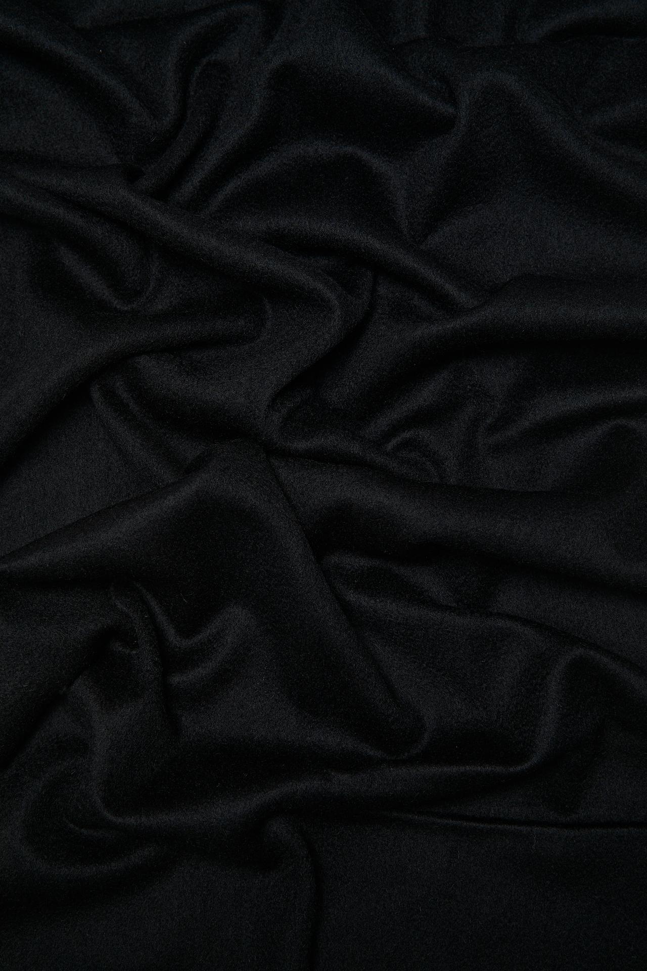 Wool blend scarf with fringing — BLACK