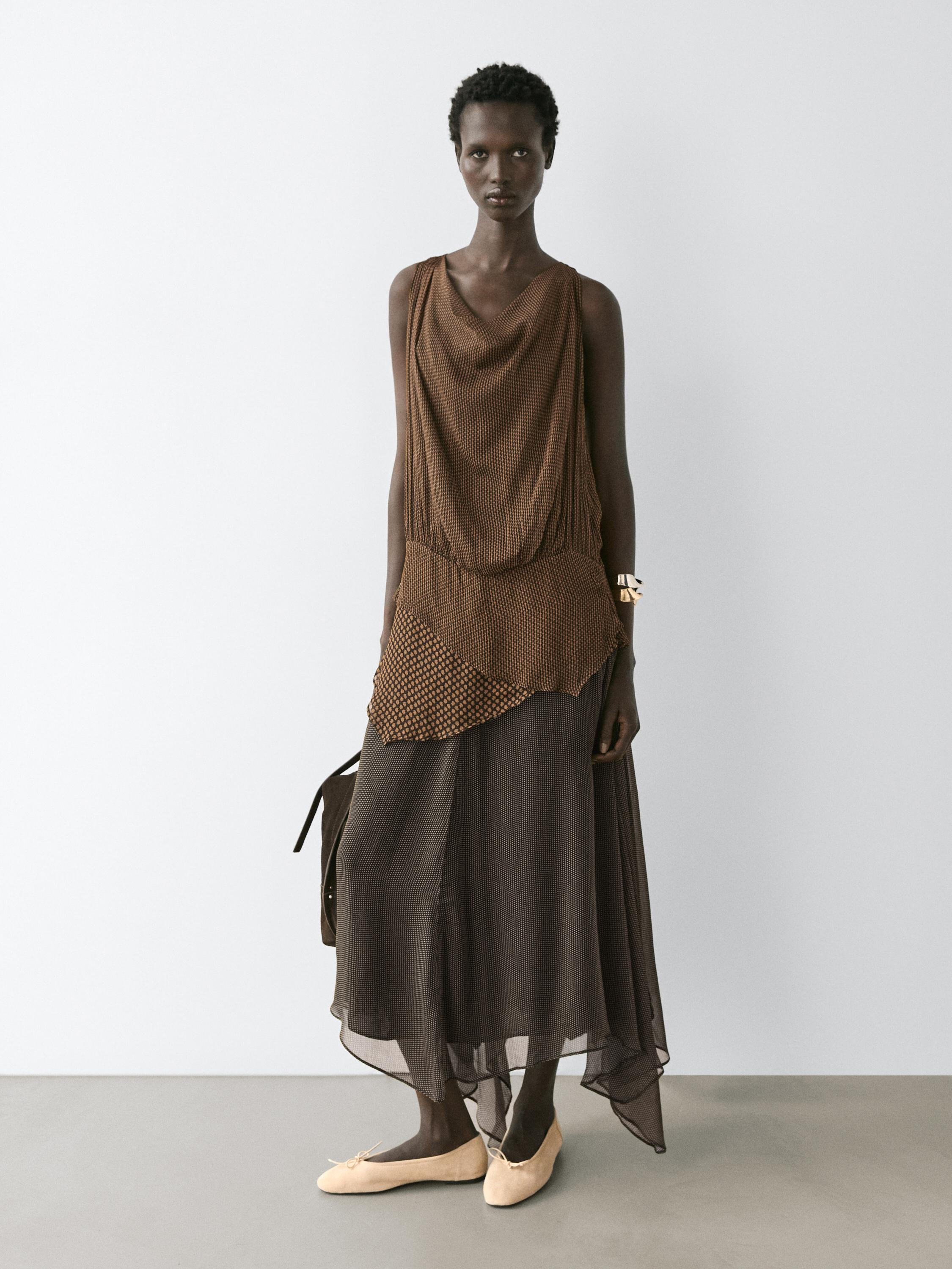 brown dress beige shoes What Color Shoes with Brown Dress Outfits