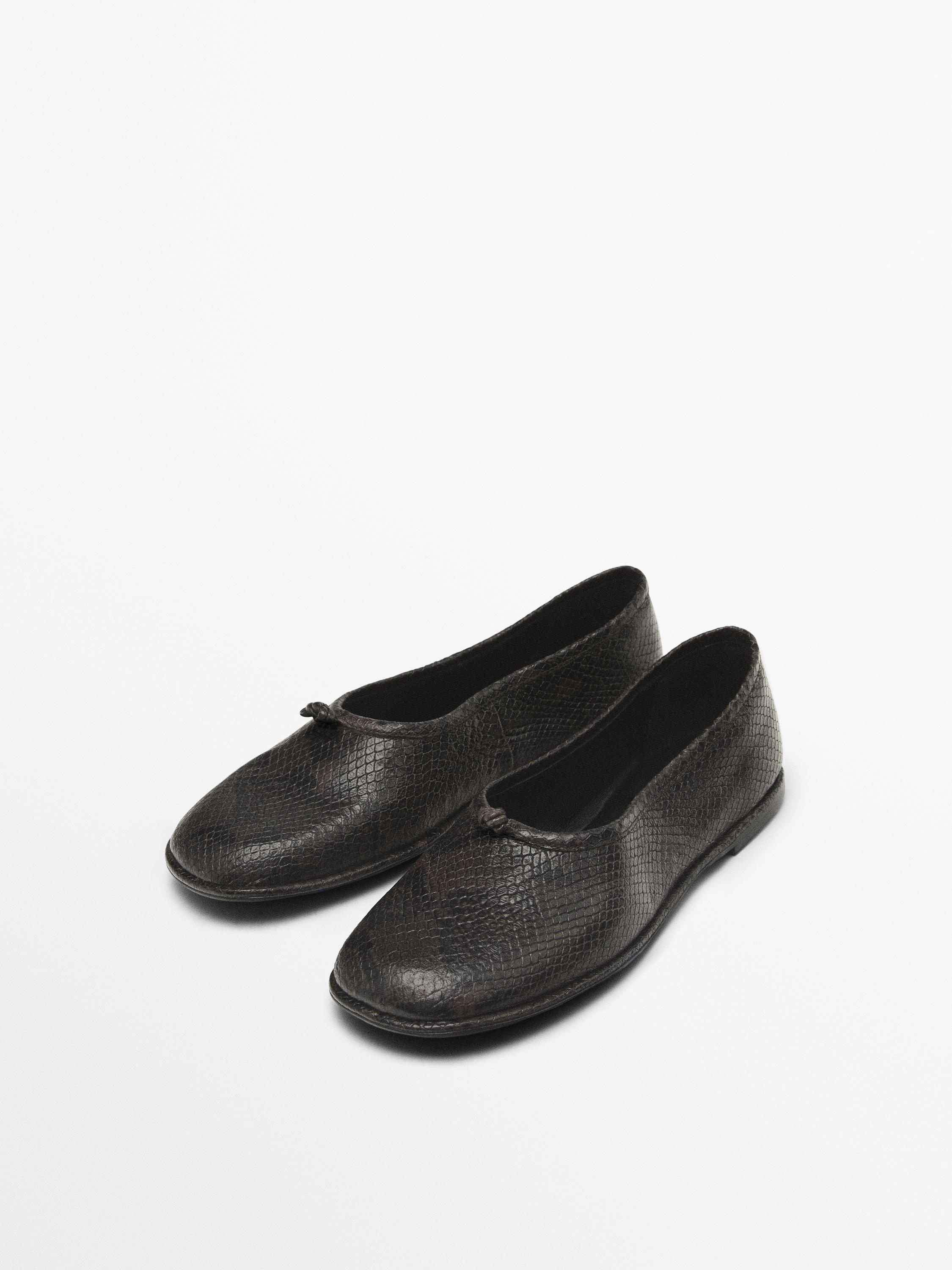 Leather ballet flats with knot