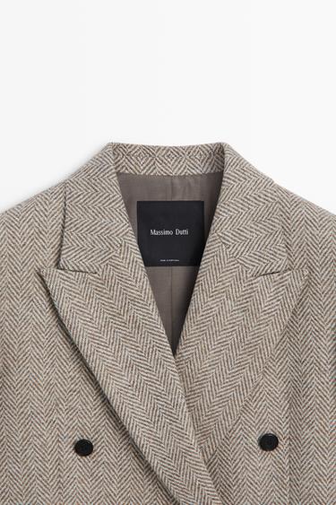 Mid-length double-breasted herringbone coat — SAND 9