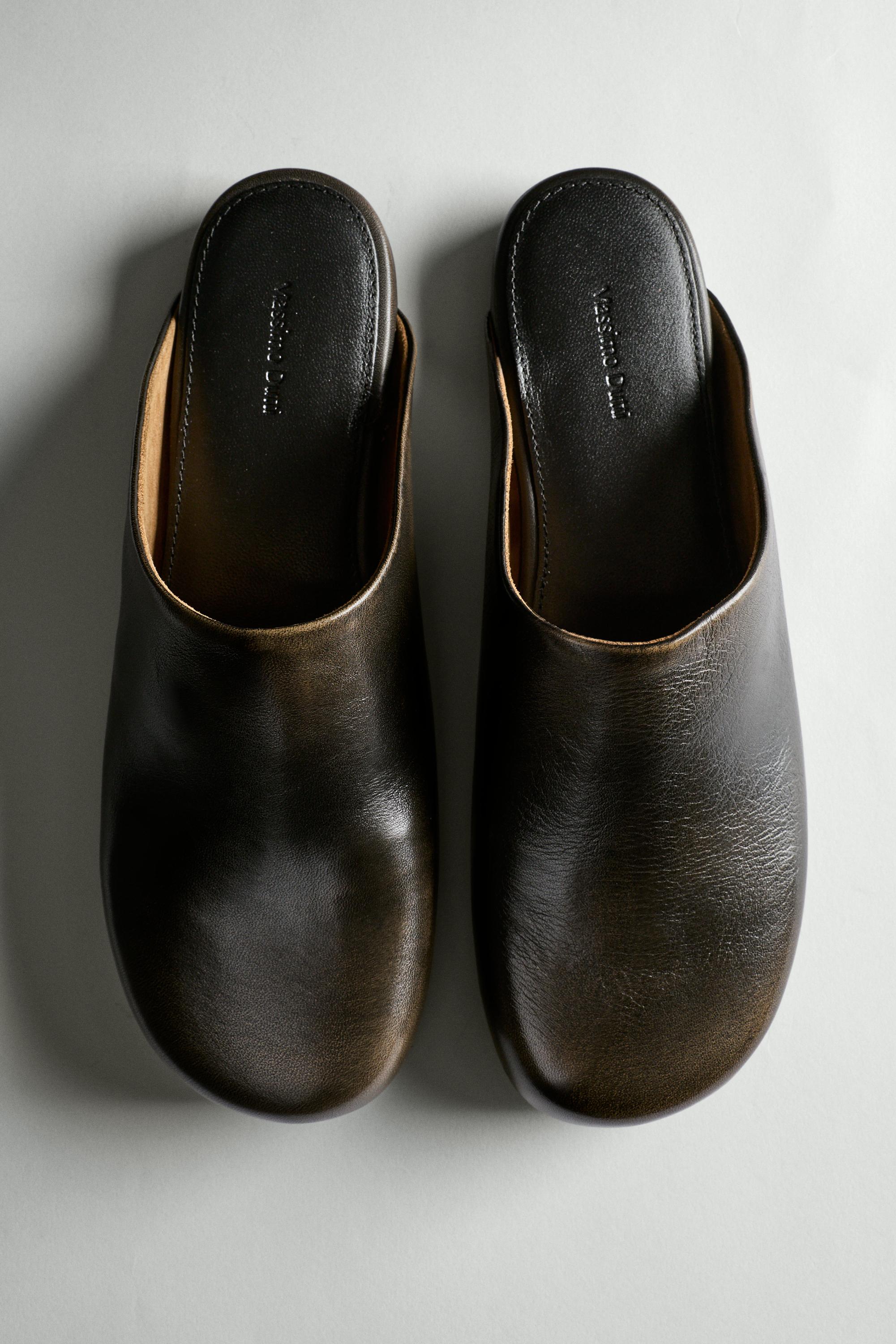 Leather mule clogs — BROWN