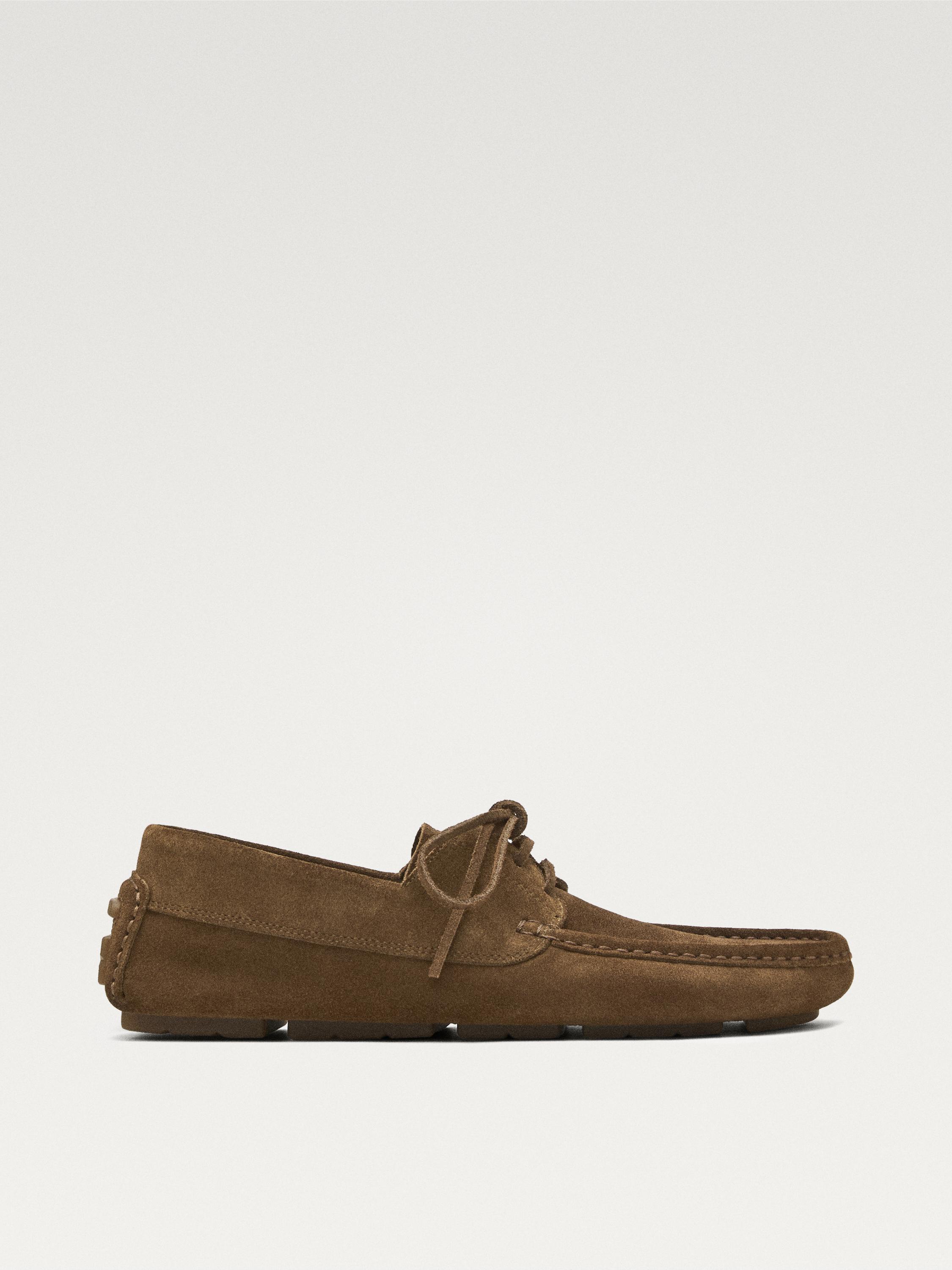 Split suede deck shoes
