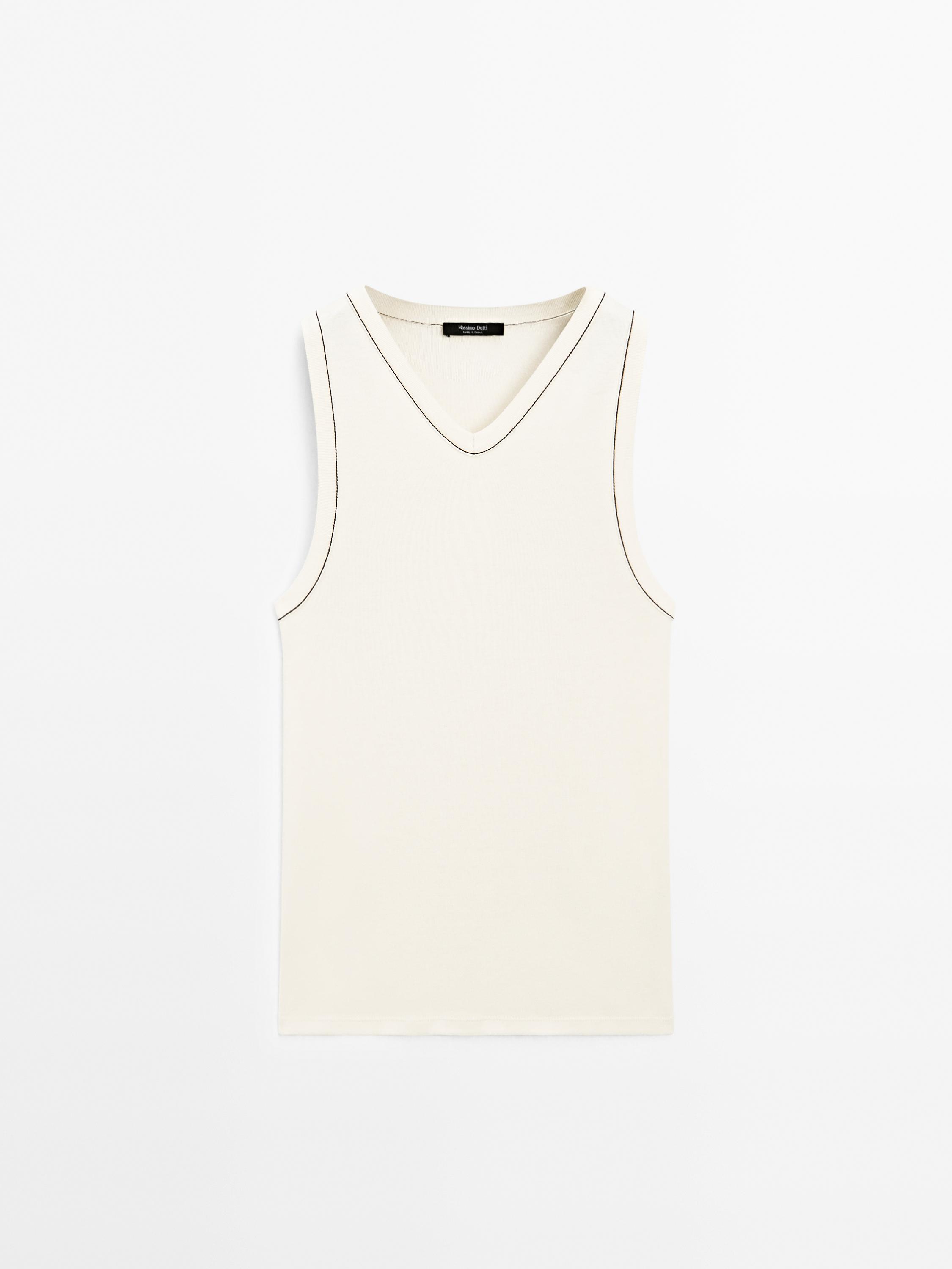 Shirt aus 100 % Baumwolle mit Kontrastdetail