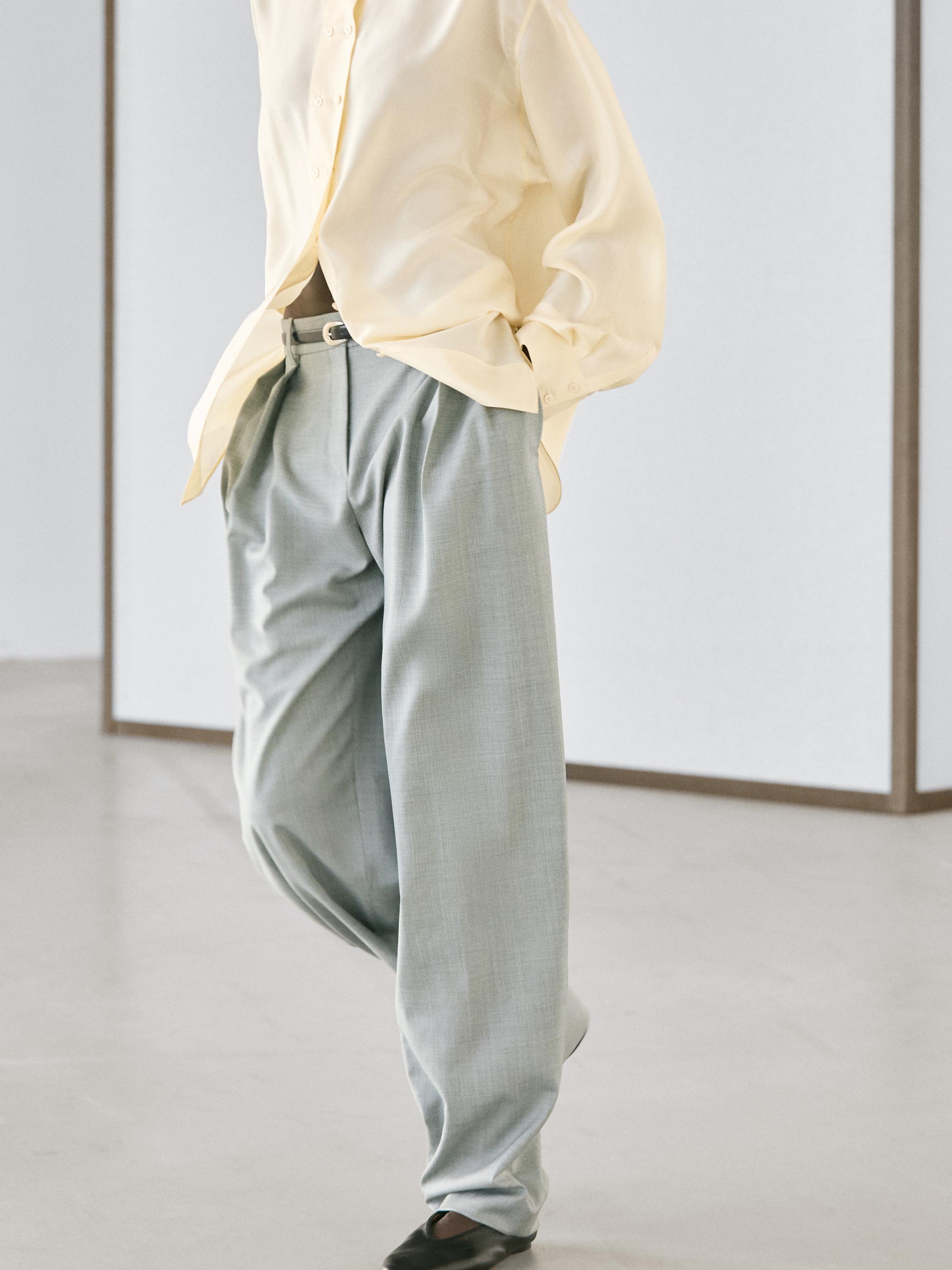 Flowing trousers with darts — BLUISH GREY