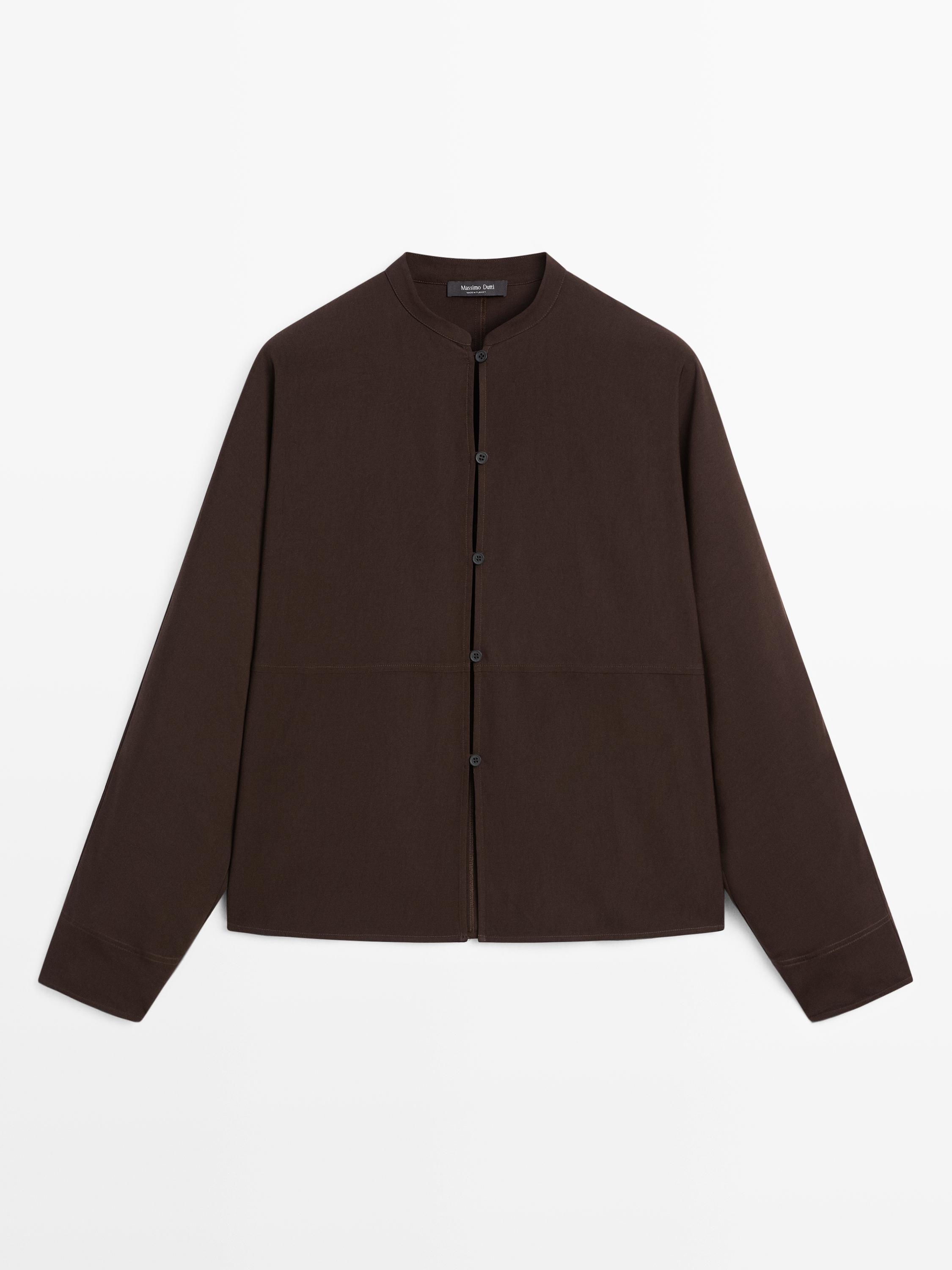 Stand collar shirt with front seam