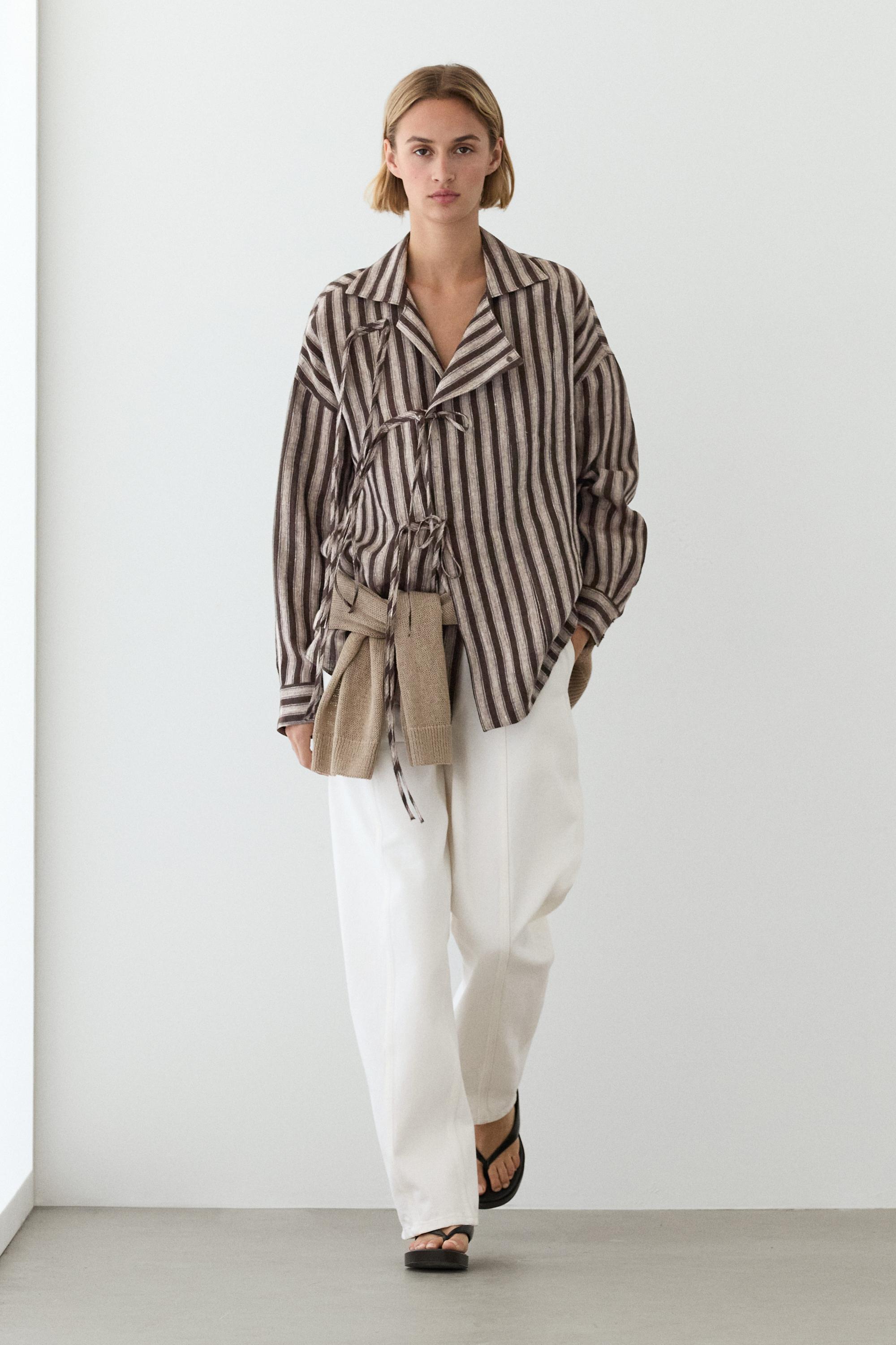 Chemise croisée à rayures avec nœud