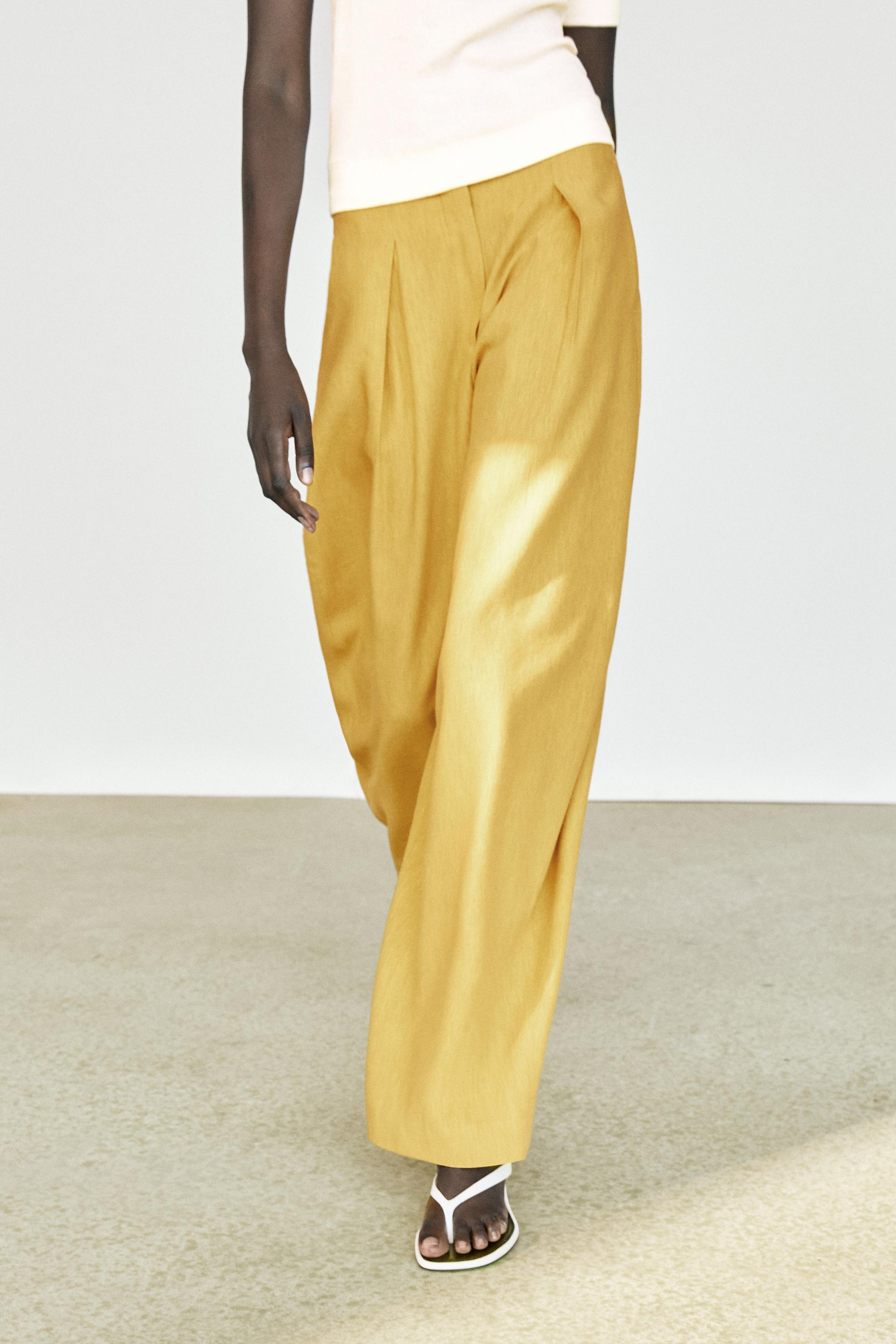 Wide-leg flowing linen blend pleated pants — MUSTARD YELLOW