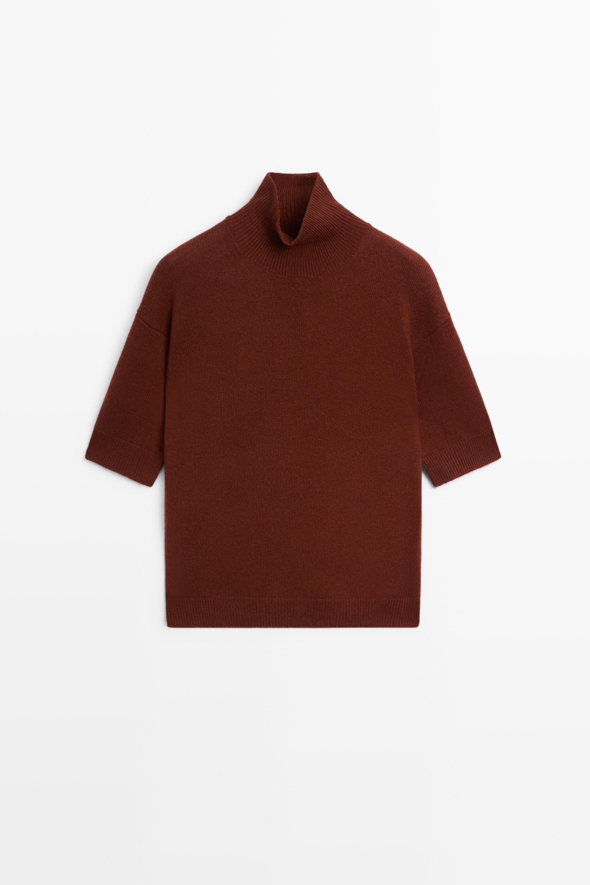 Wool knit sweater with mock turtleneck by Massimo Dutti