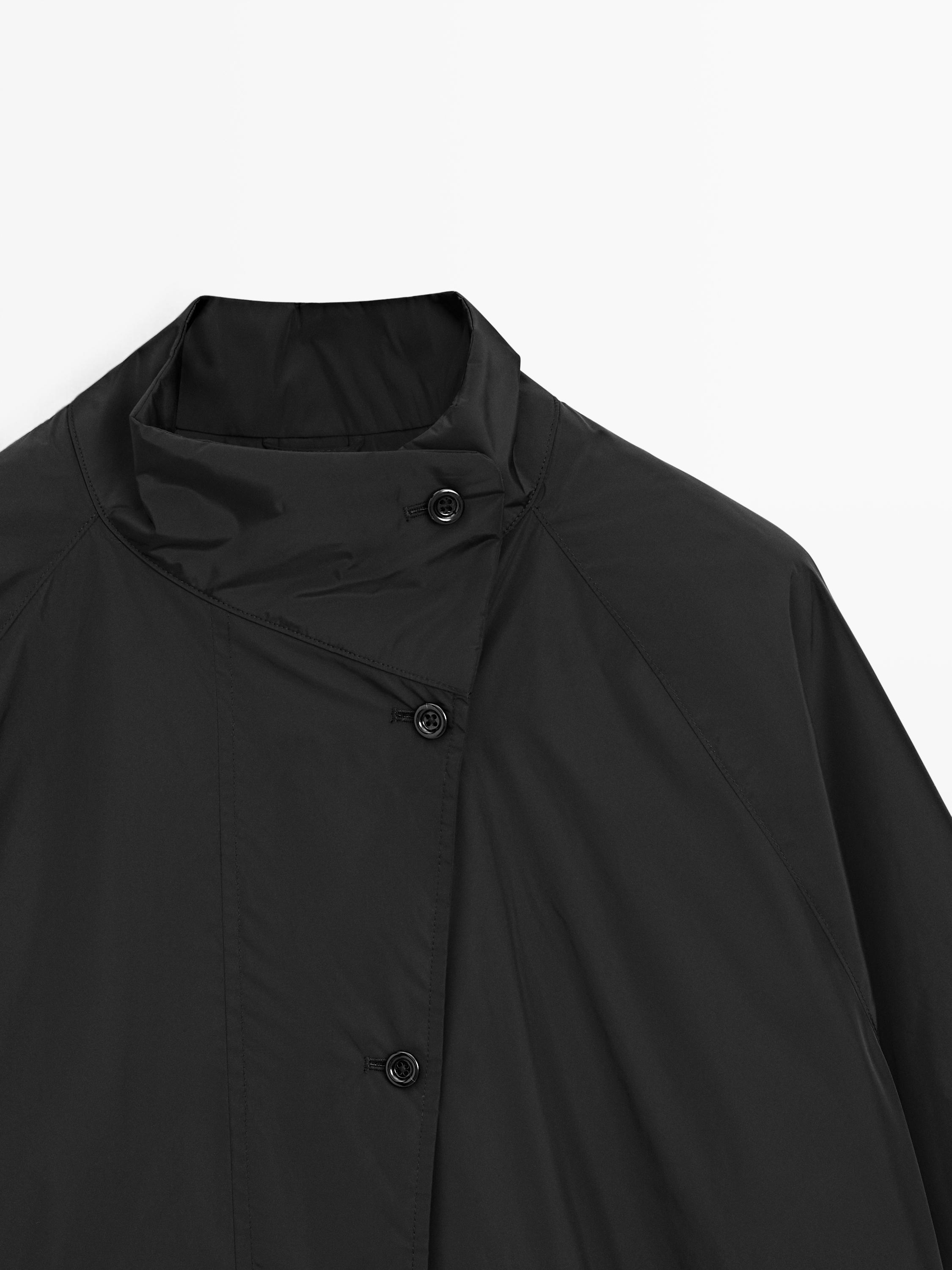 Parka courte matelassée détail col