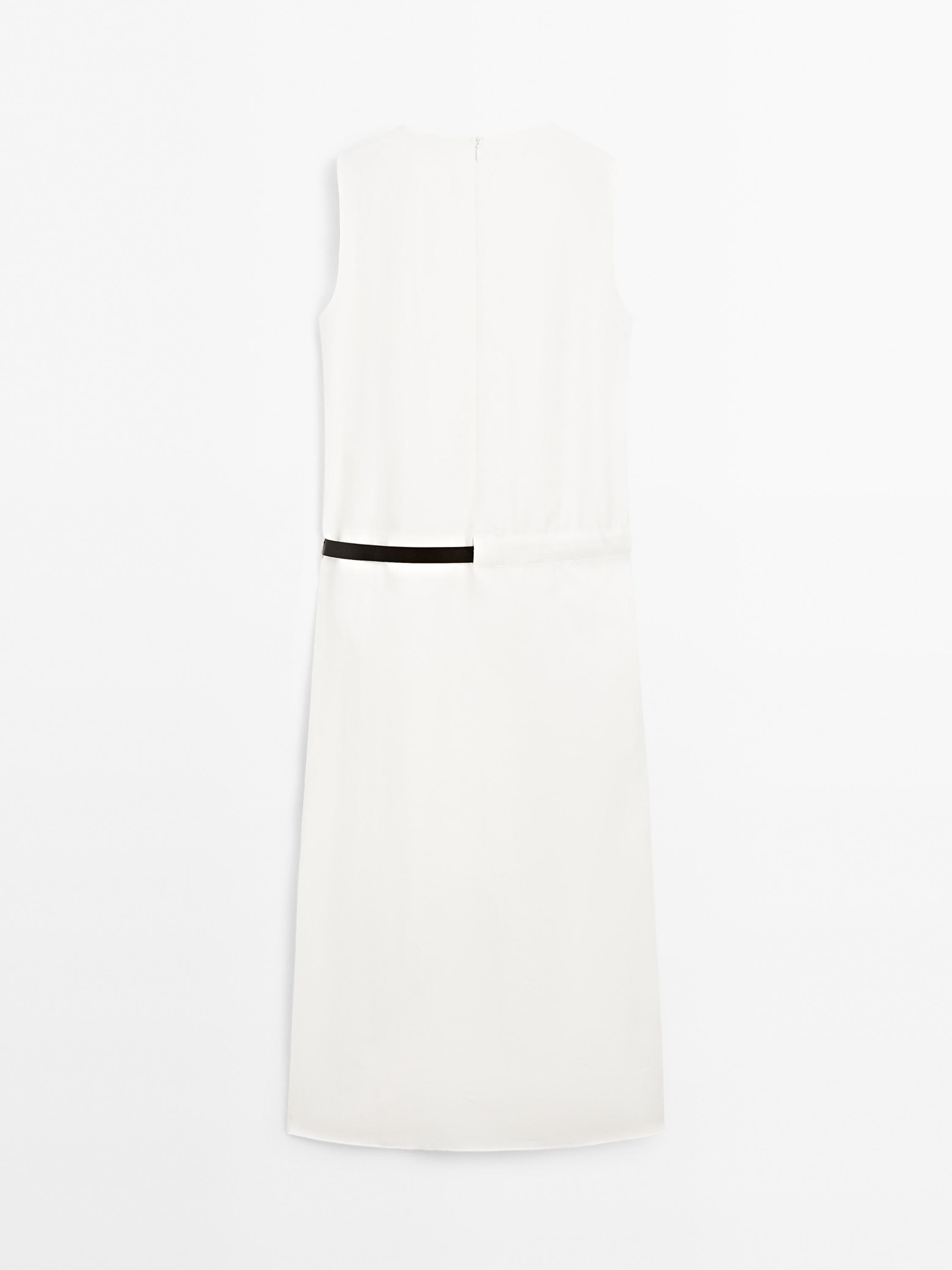 Robe midi avec ceinture