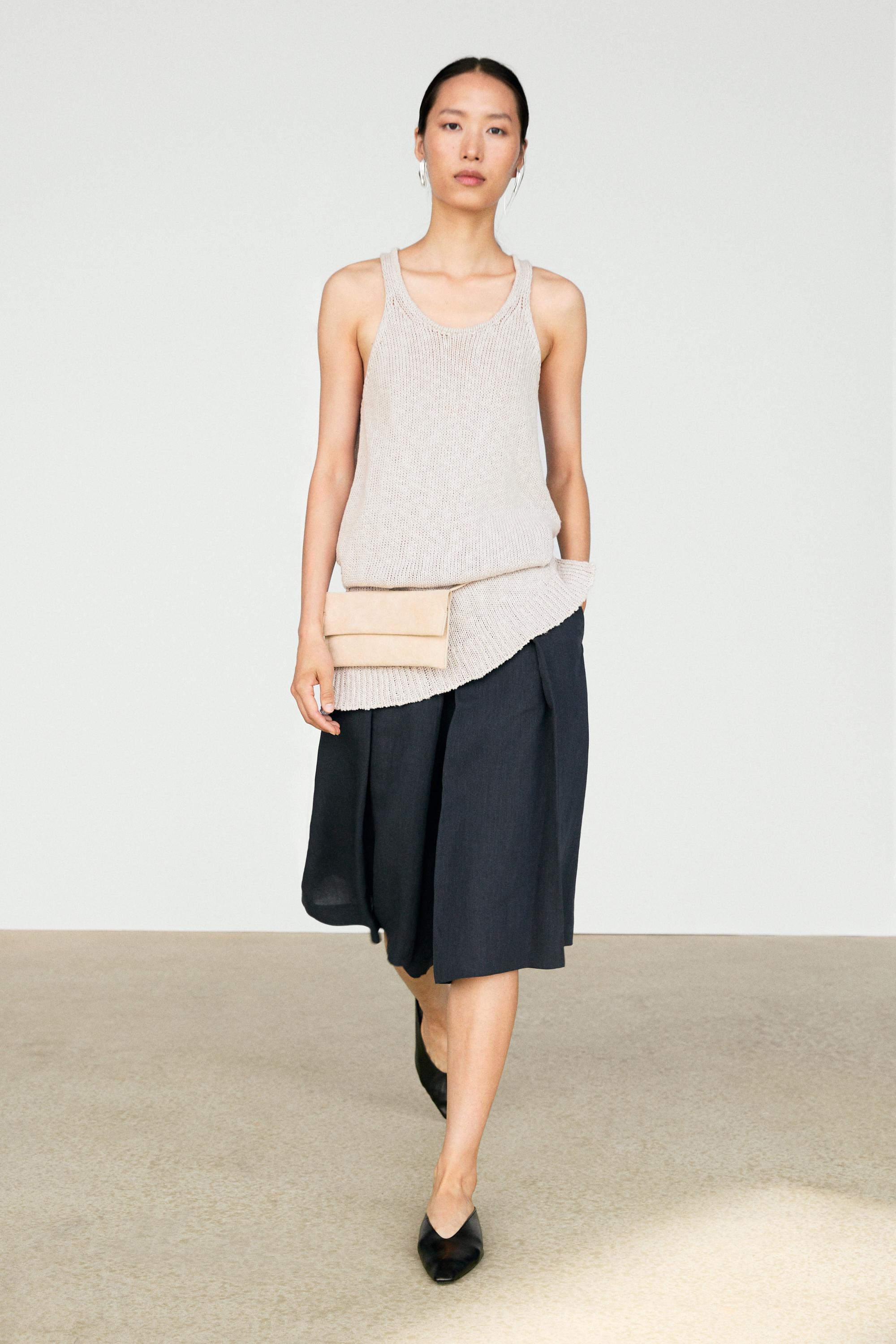 Bermudas con pliegues y lino