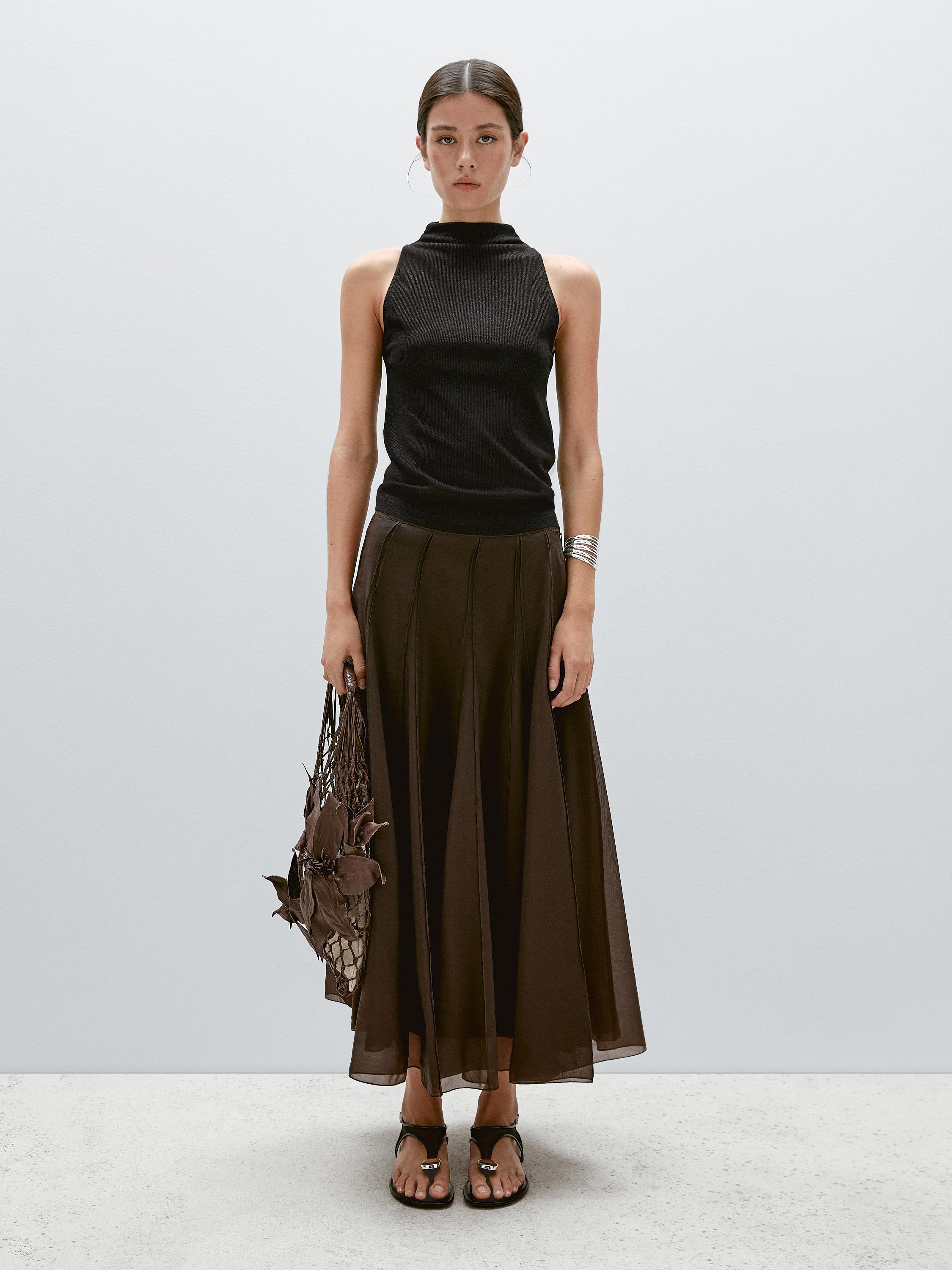Top mit Stehkragen und Metallic-Effekt