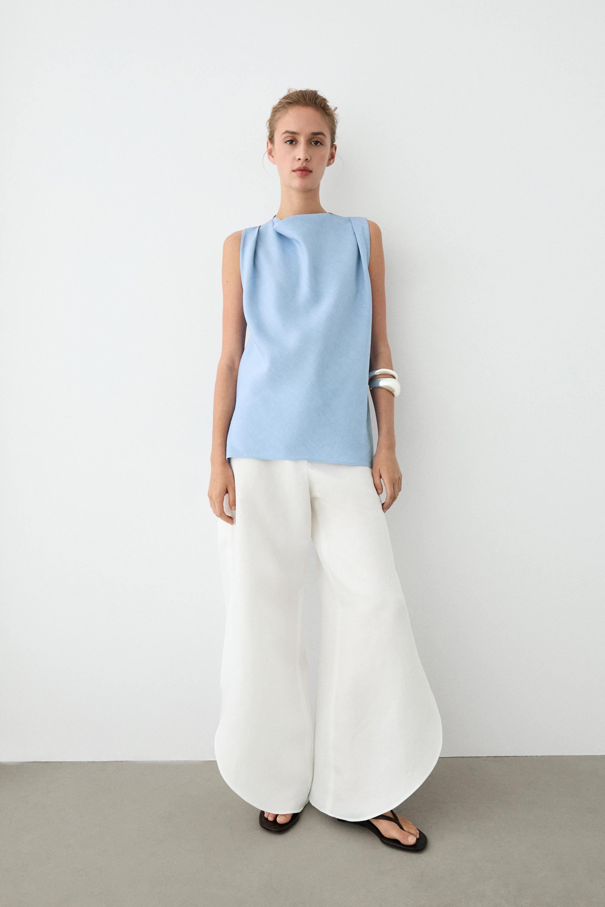 Flowing linen blend pleated top — SKY BLUE