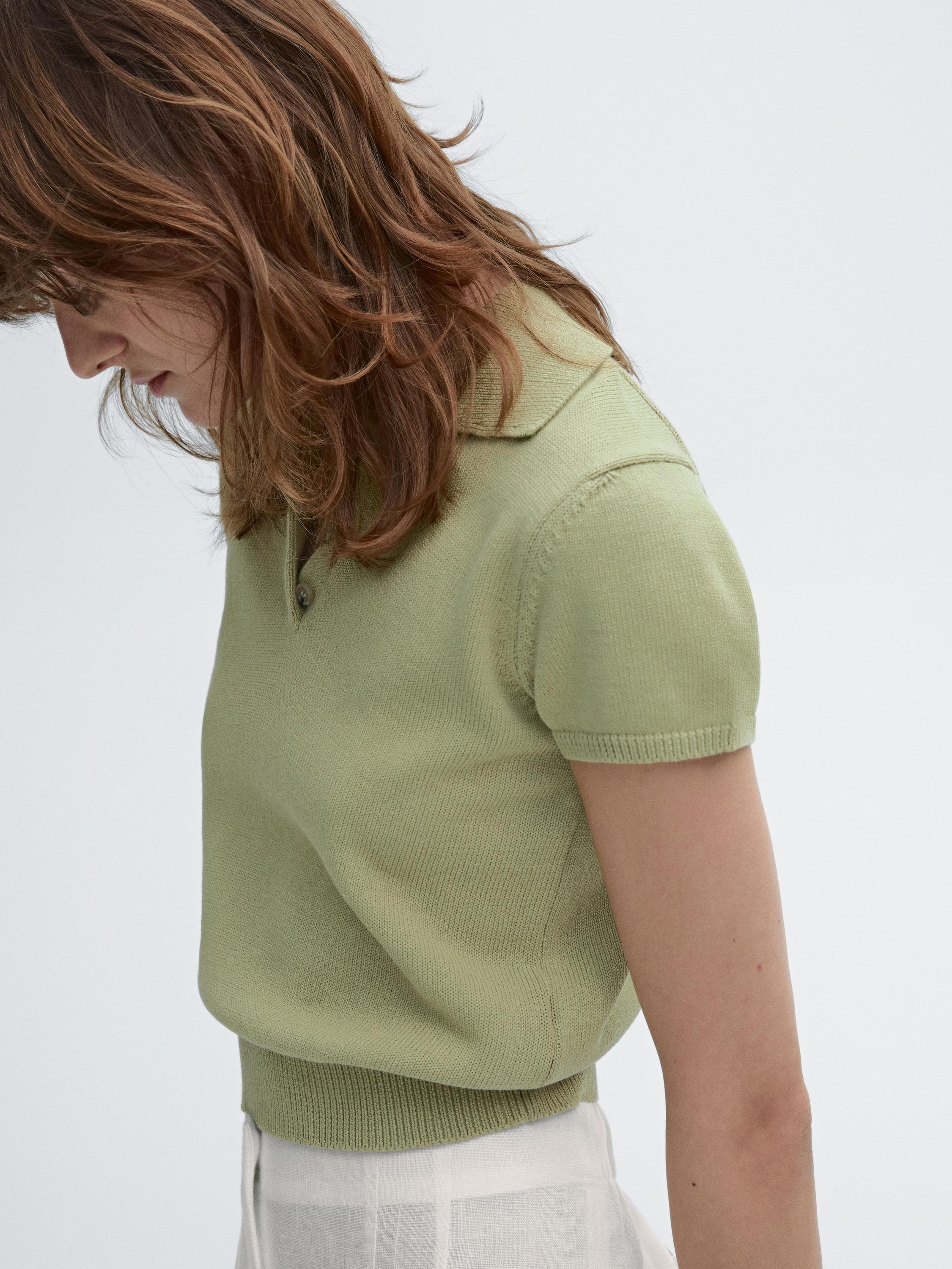 Short sleeve knit polo shirt