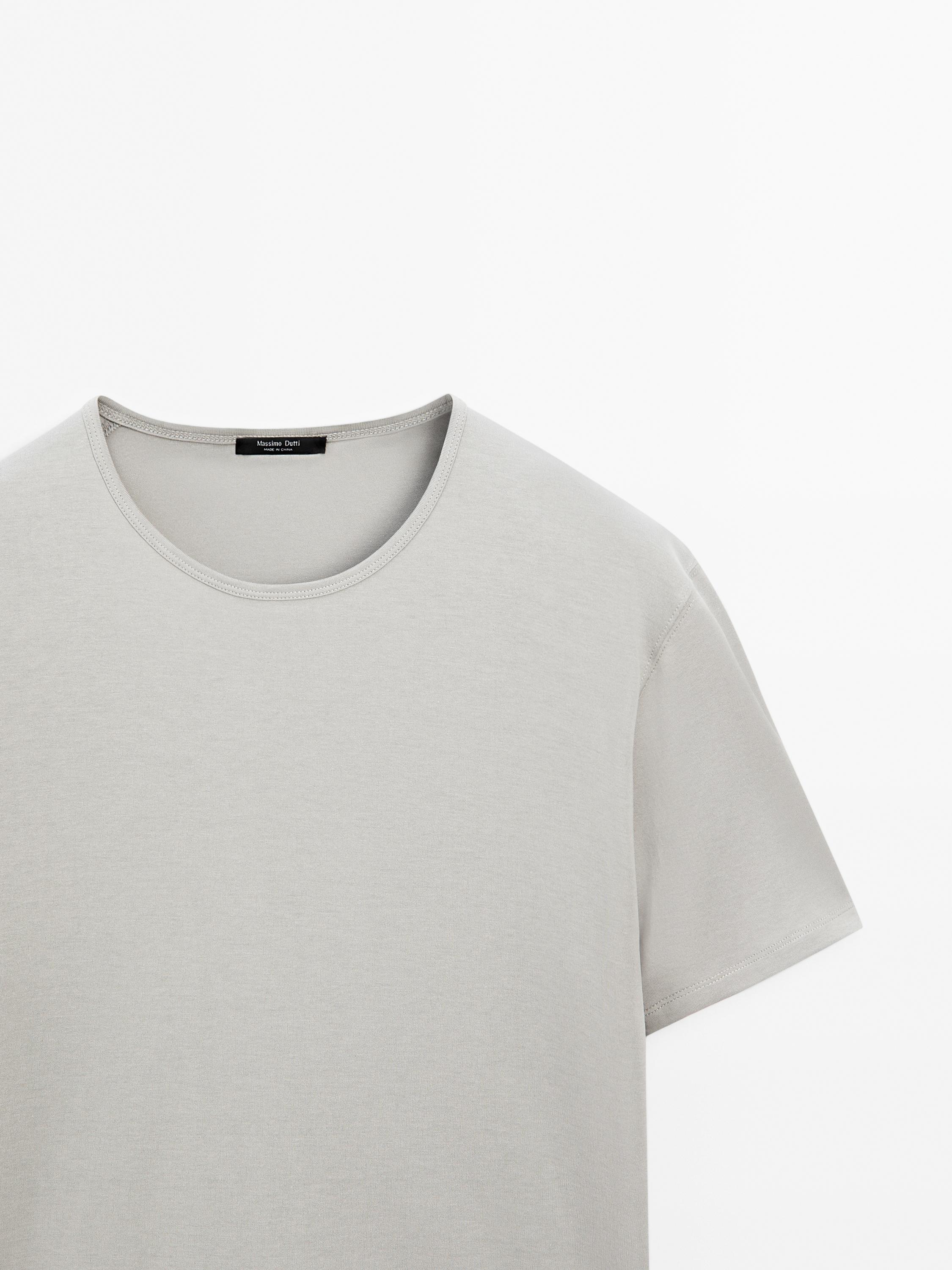 100% cotton lightweight T-shirt