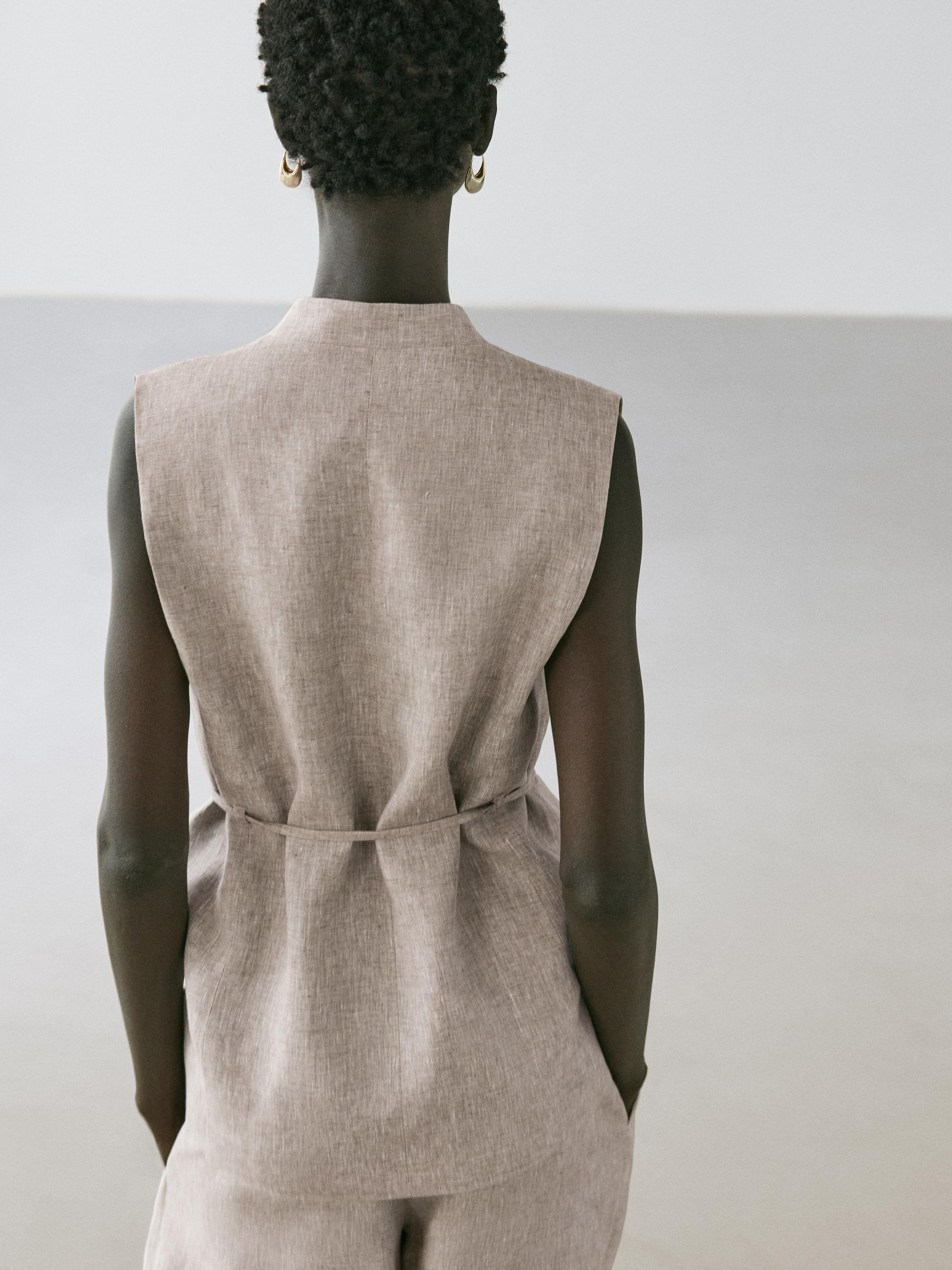 Double-breasted suit waistcoat — BEIGE