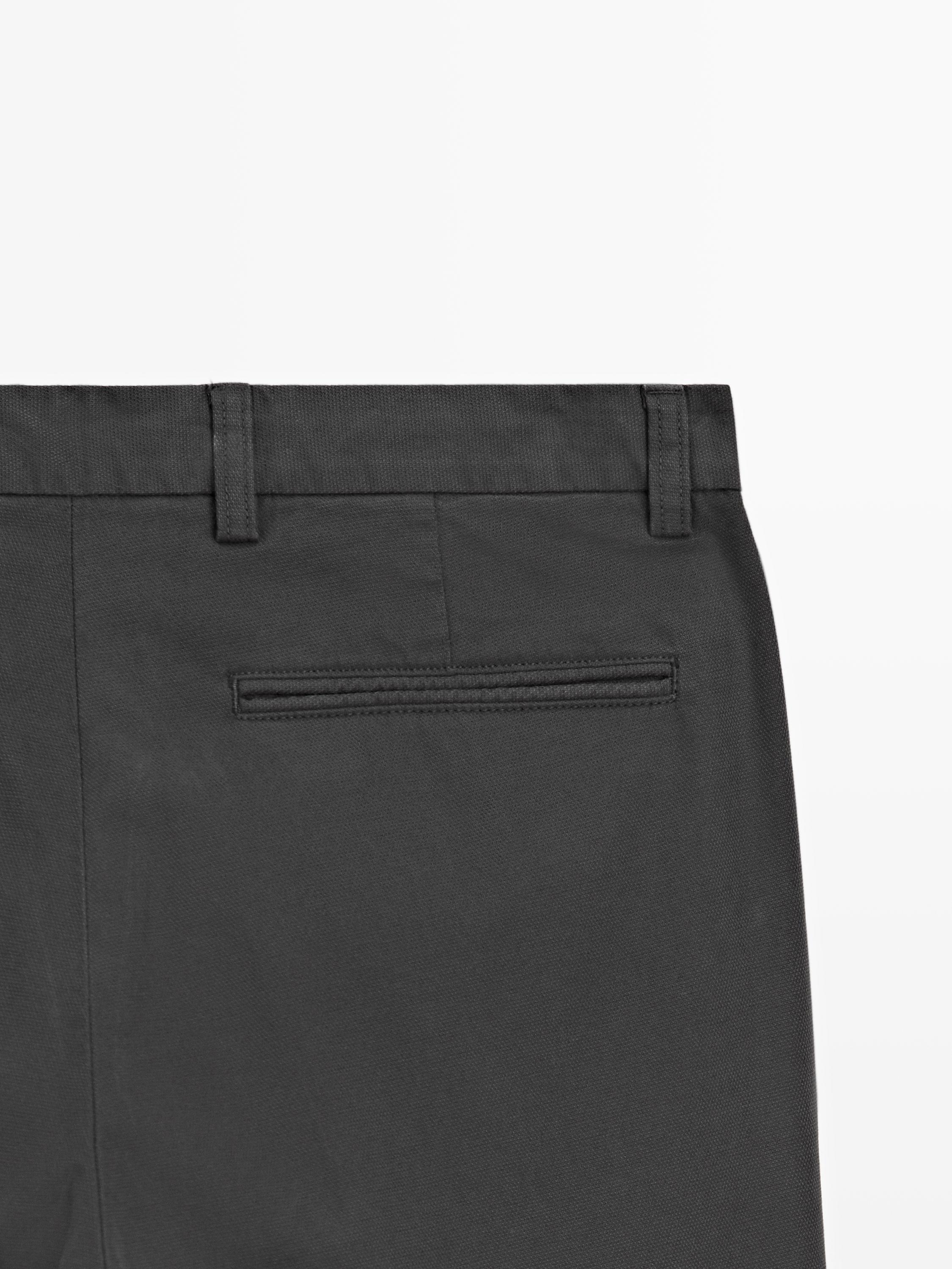 Strukturierte Slim-Fit-Hose