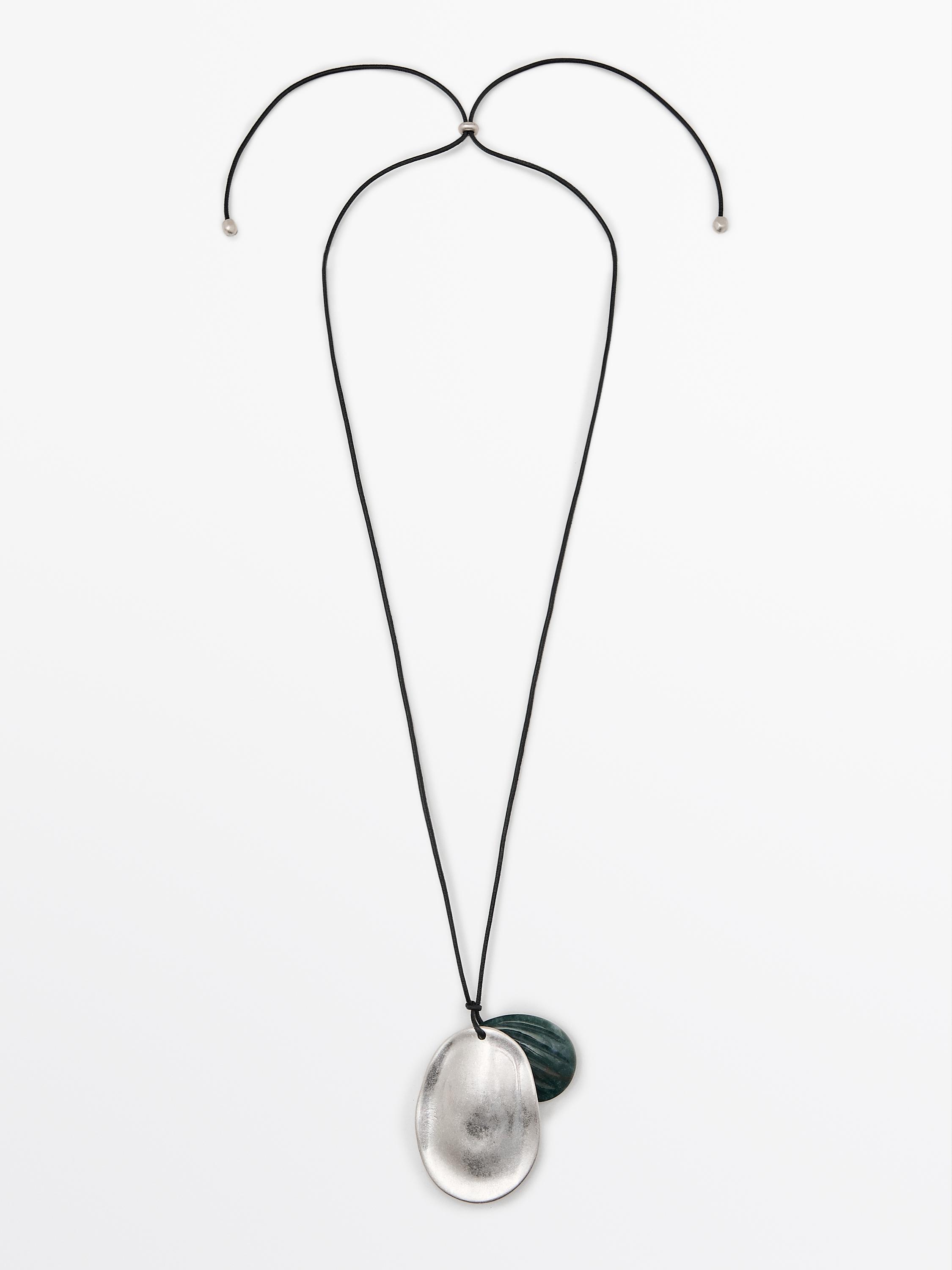 Almond pendant necklace