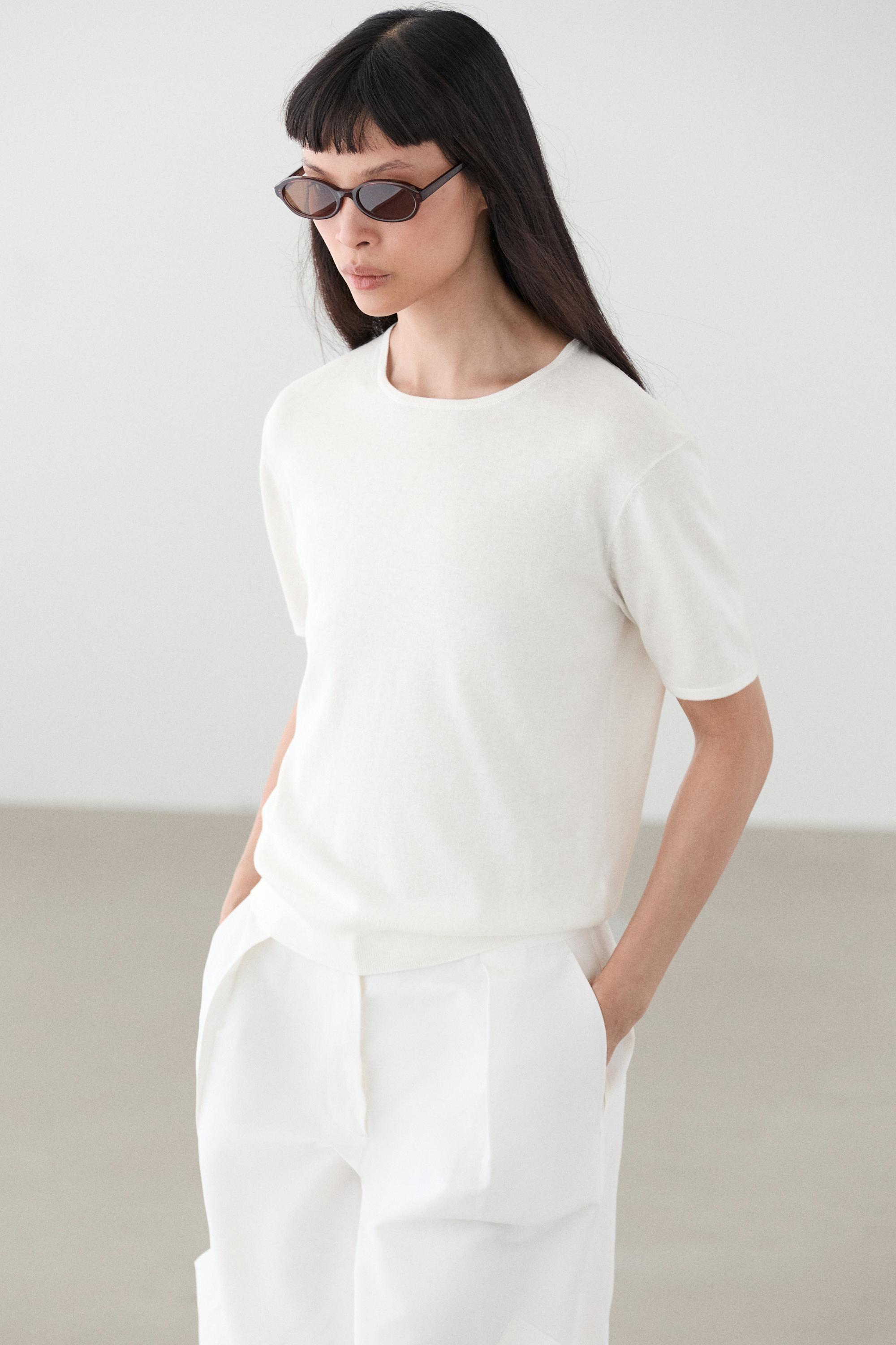 Flowing trousers with darts - LIMITED EDITION — BEIGE