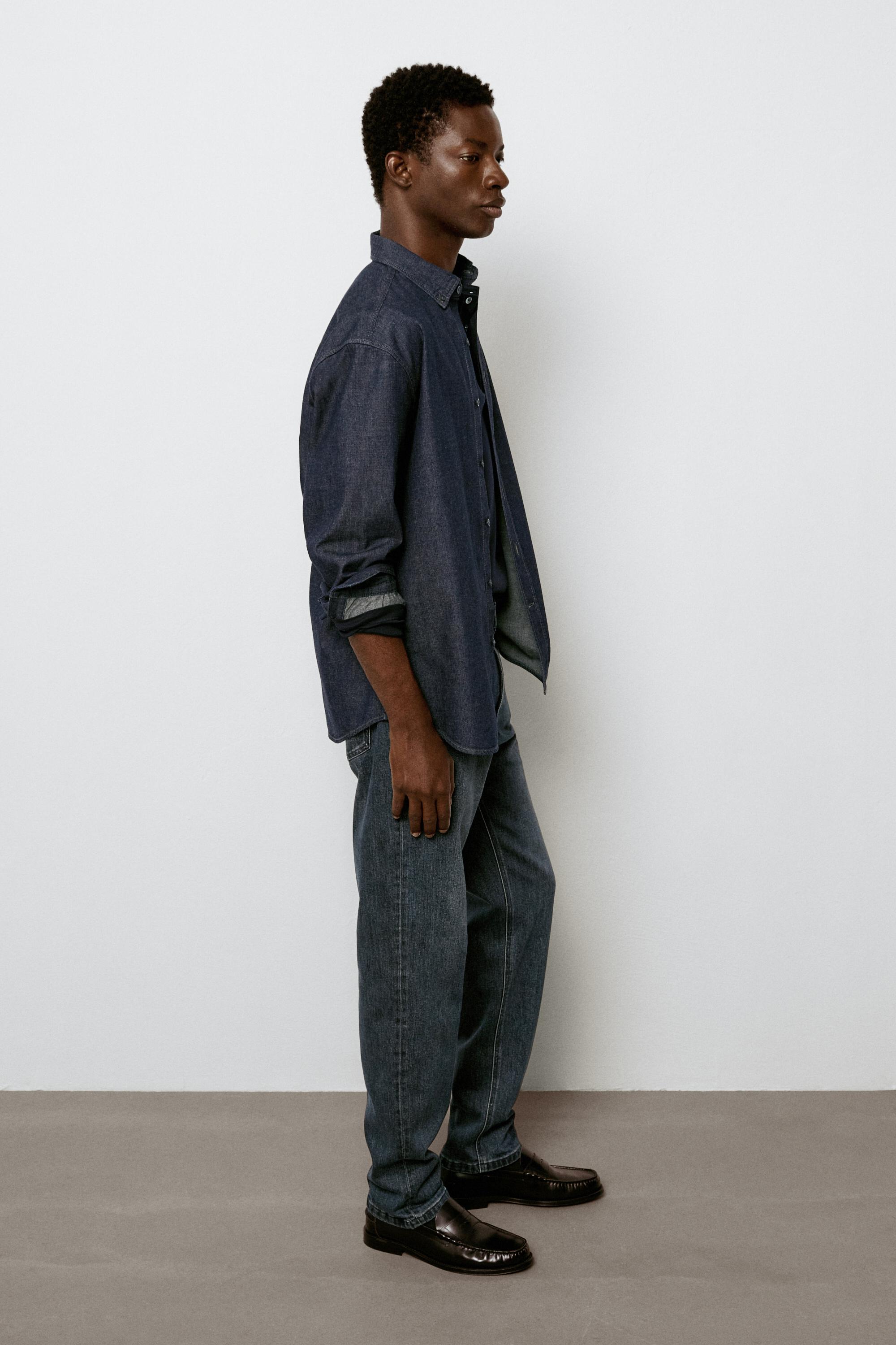 Enzymatic tapered fit jeans — BLUE