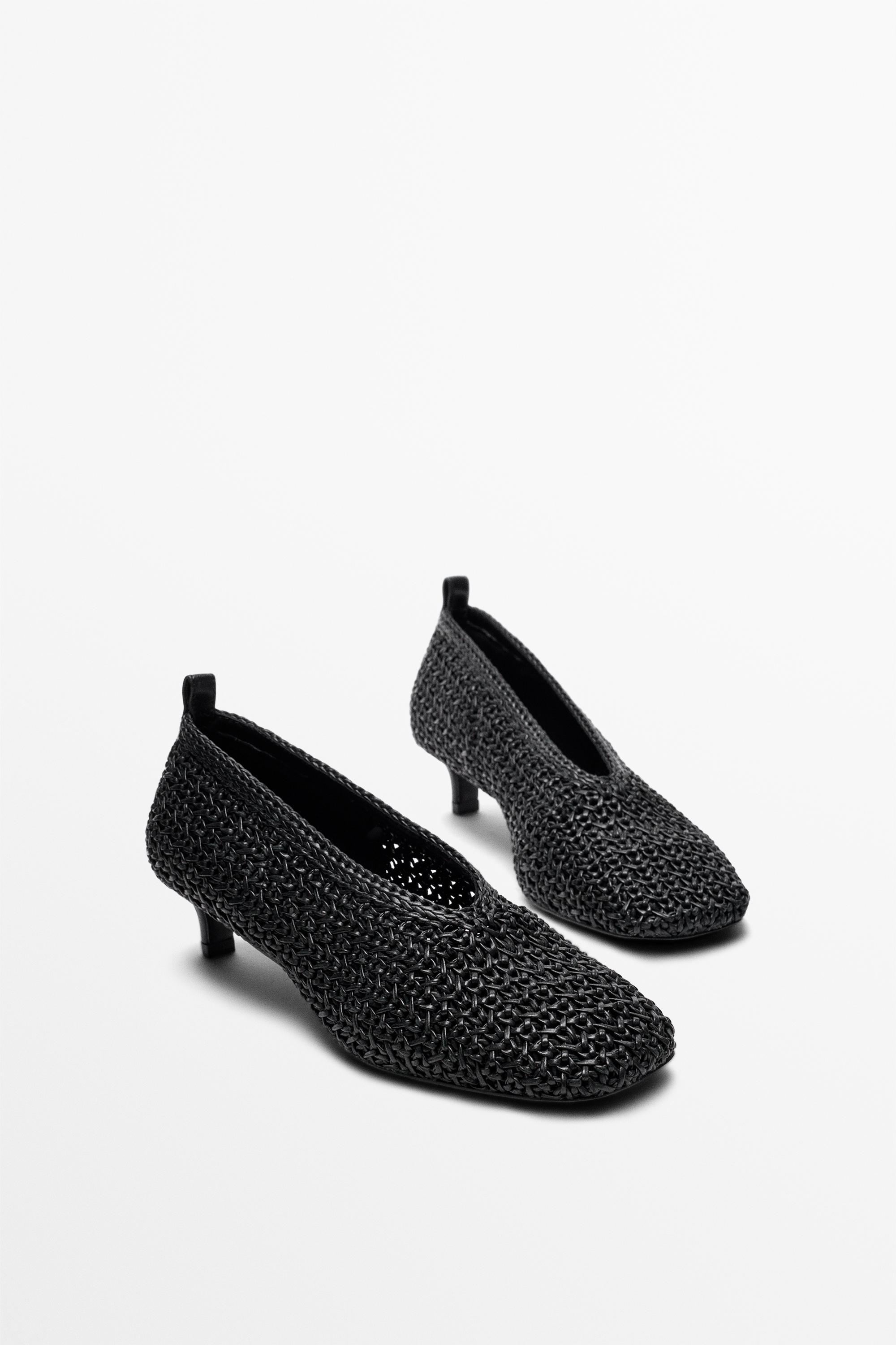 Braided leather heel shoes — BLACK