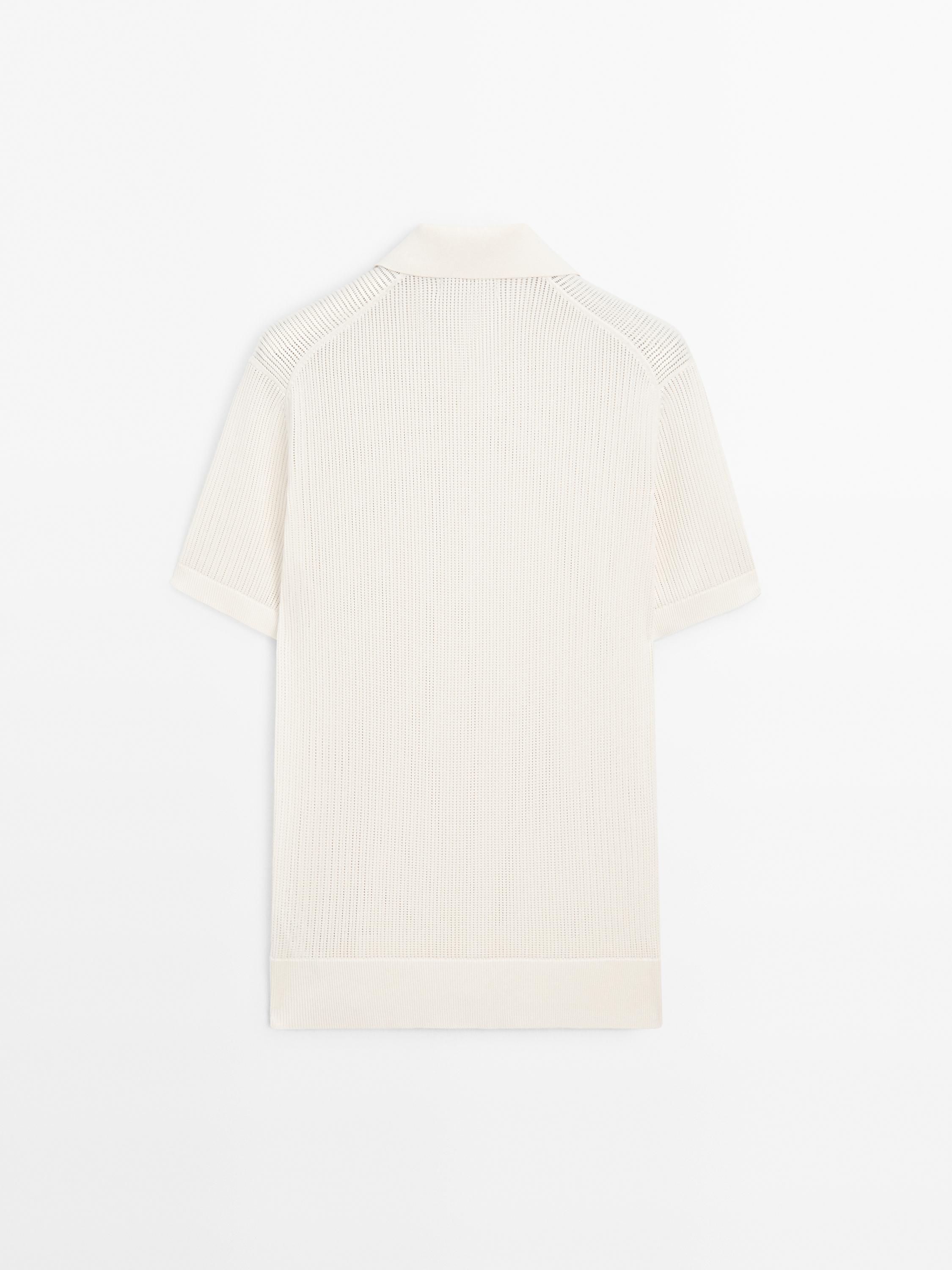 Cutwork V-neck polo shirt