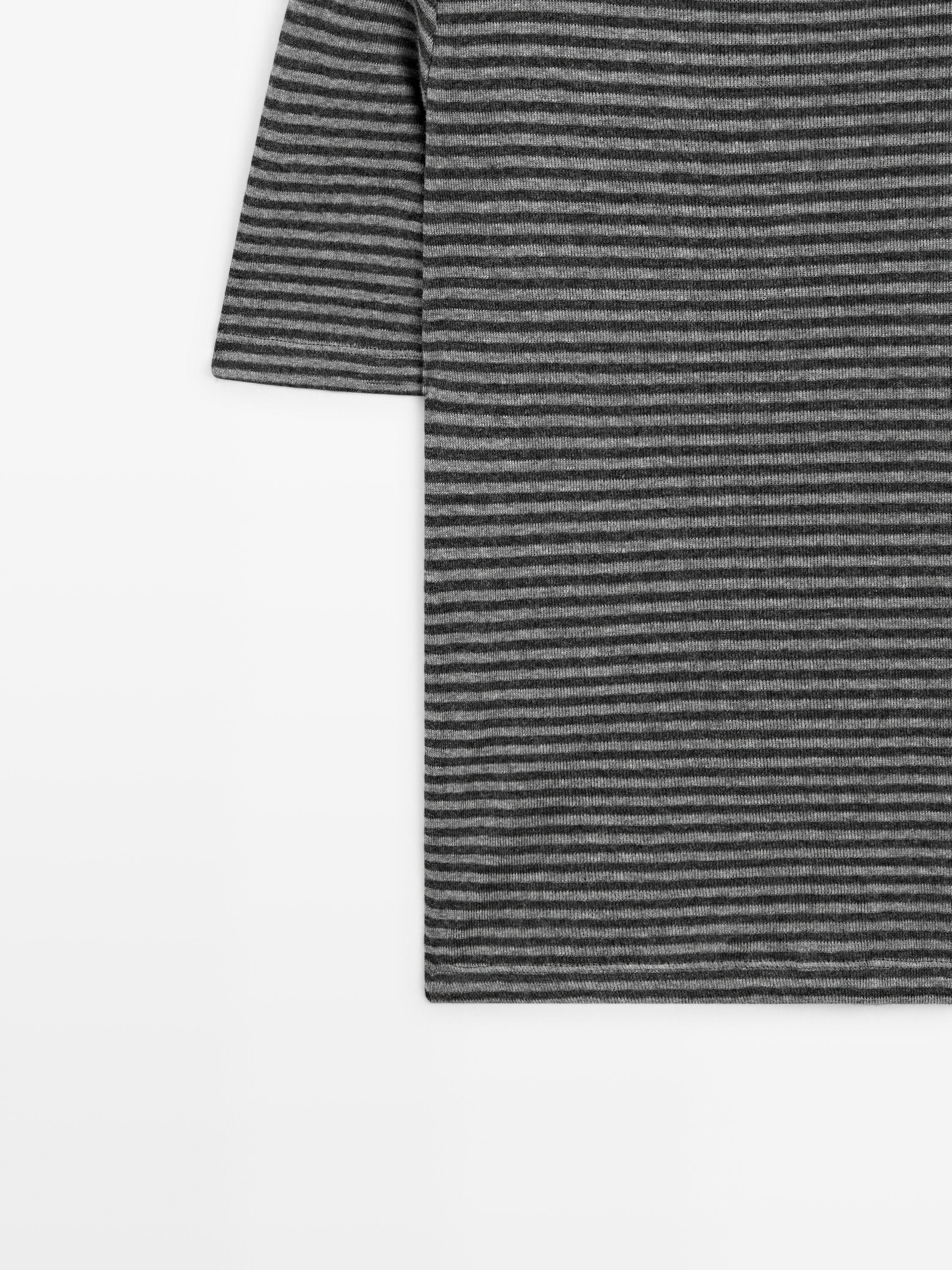 Short sleeve striped shirt — GREY