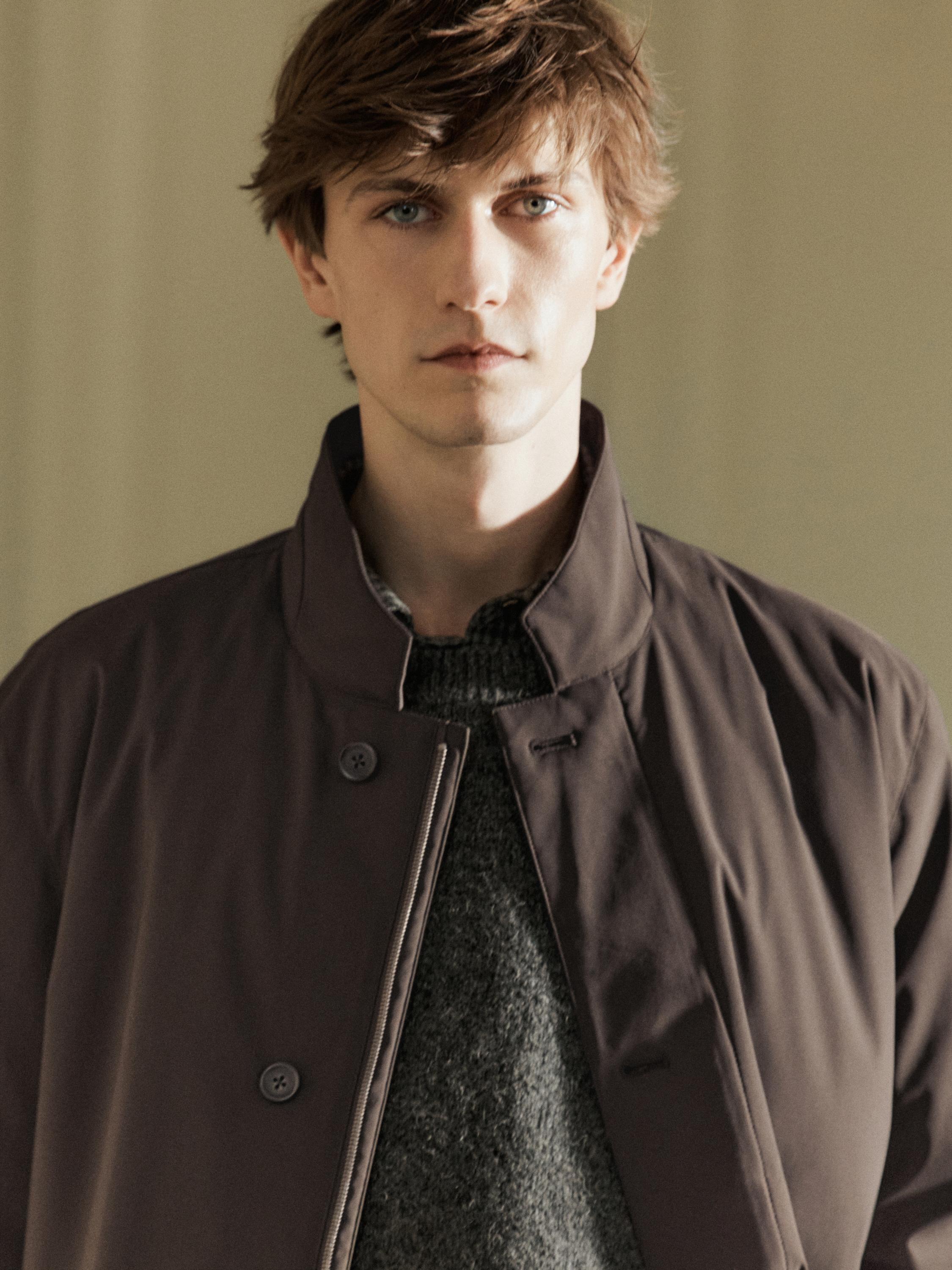 Water-repellent puffer jacket — Chocolate