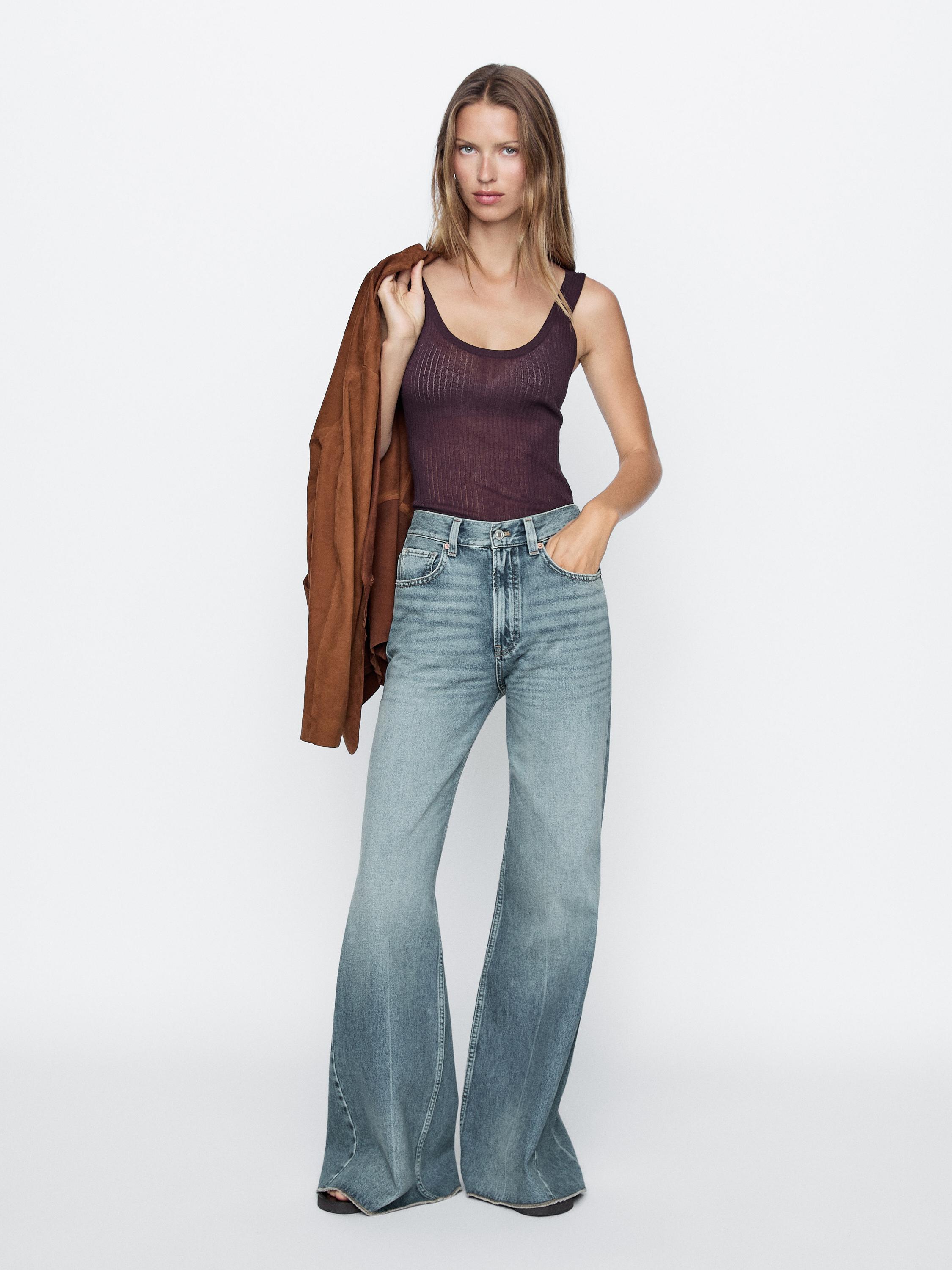Jeans flare fit de cintura subida em algodão