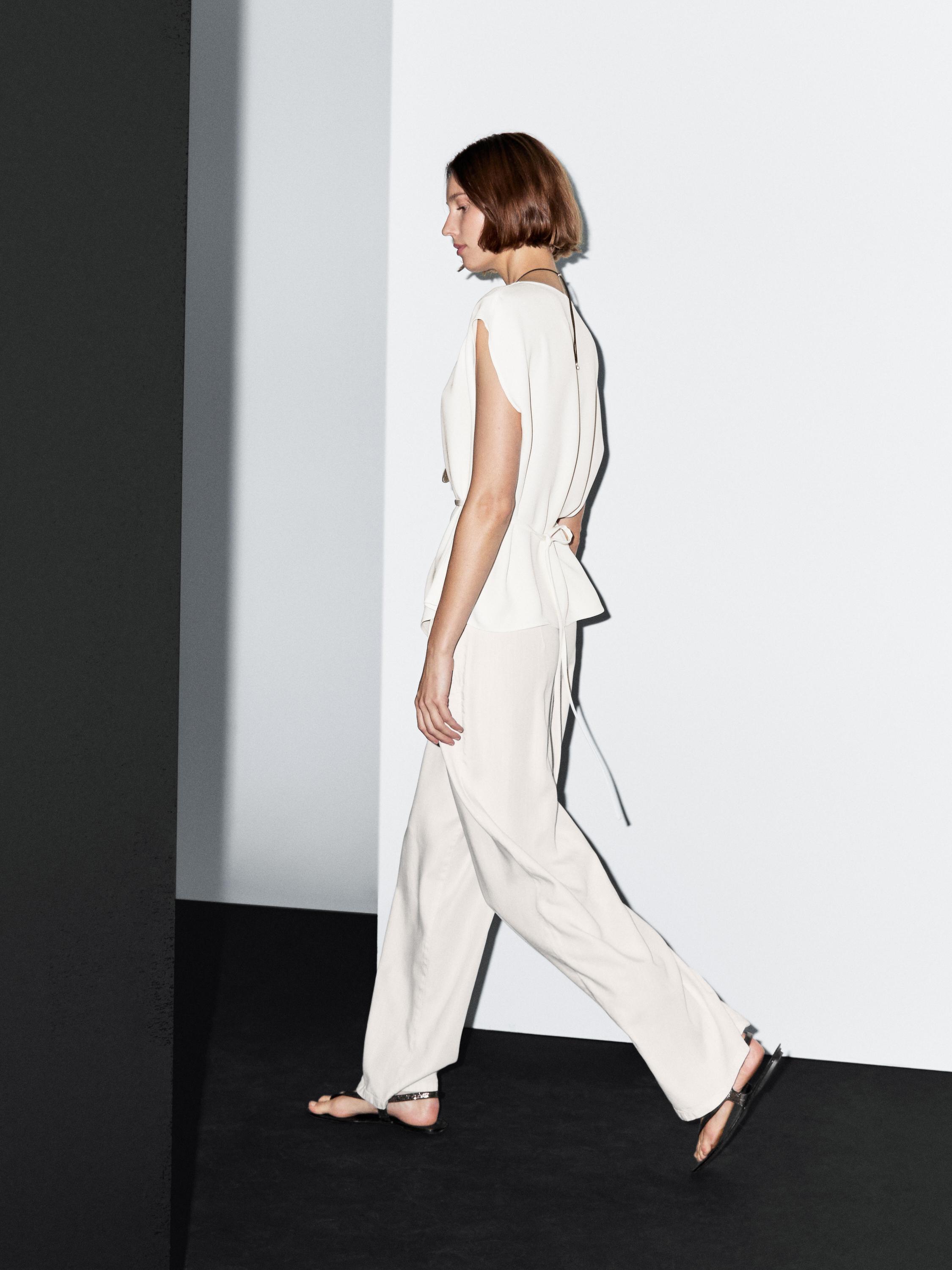 Crepe top with cowl neckline