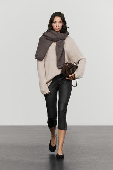 Leather capris — BLACK 1