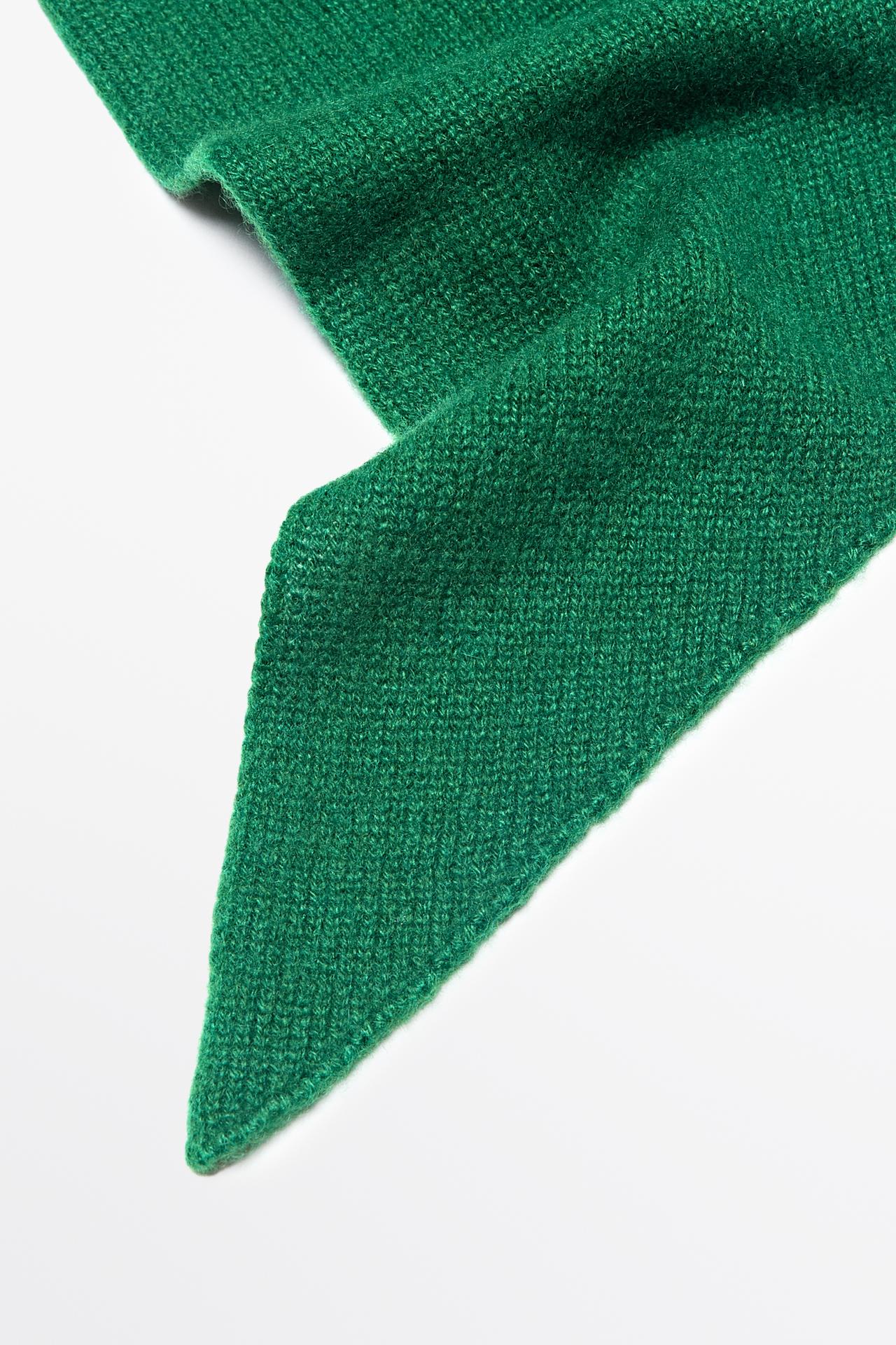 100% Cashmere Bandana — GREEN